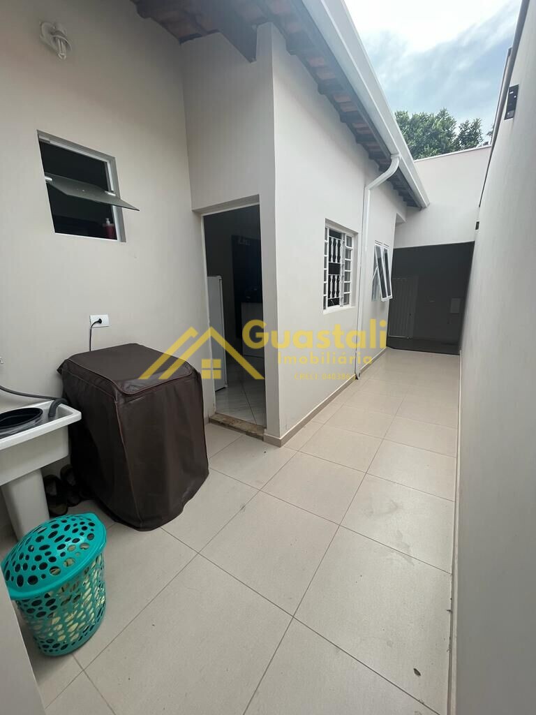 Casa à venda com 2 quartos, 100m² - Foto 13