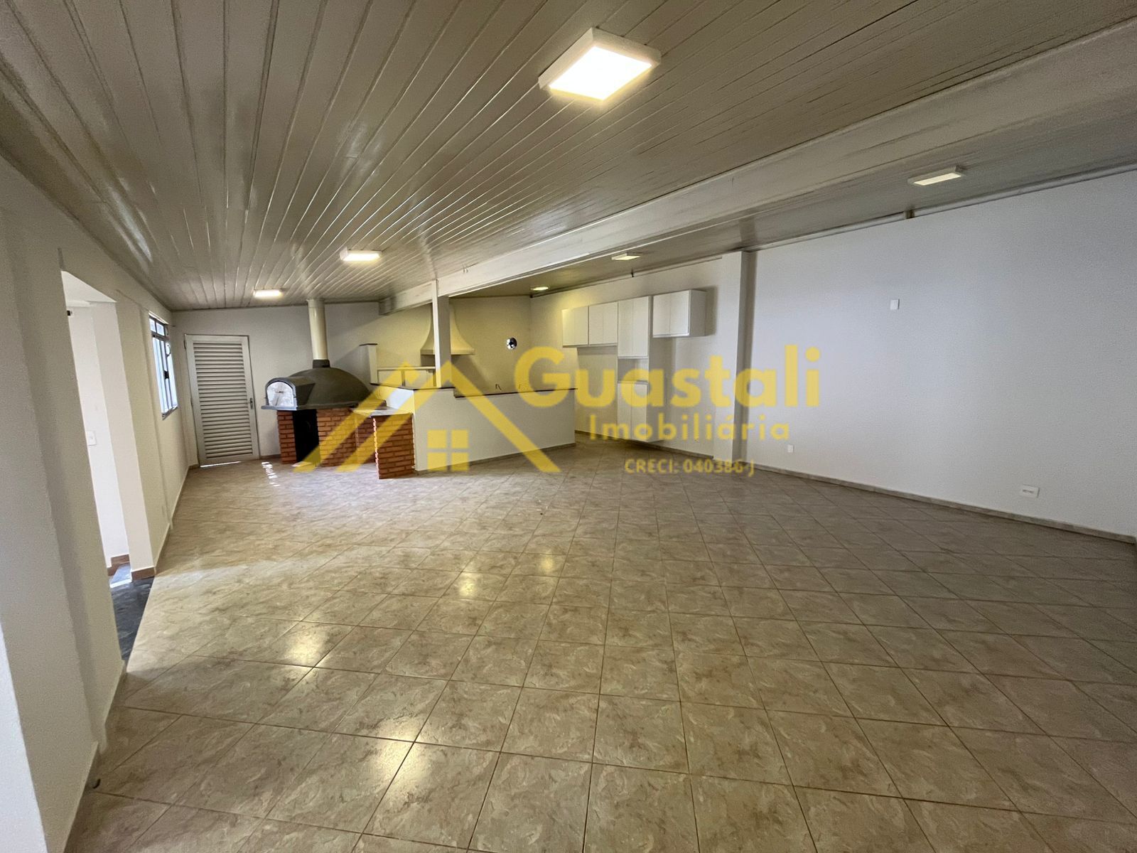 Casa à venda com 2 quartos, 235m² - Foto 5