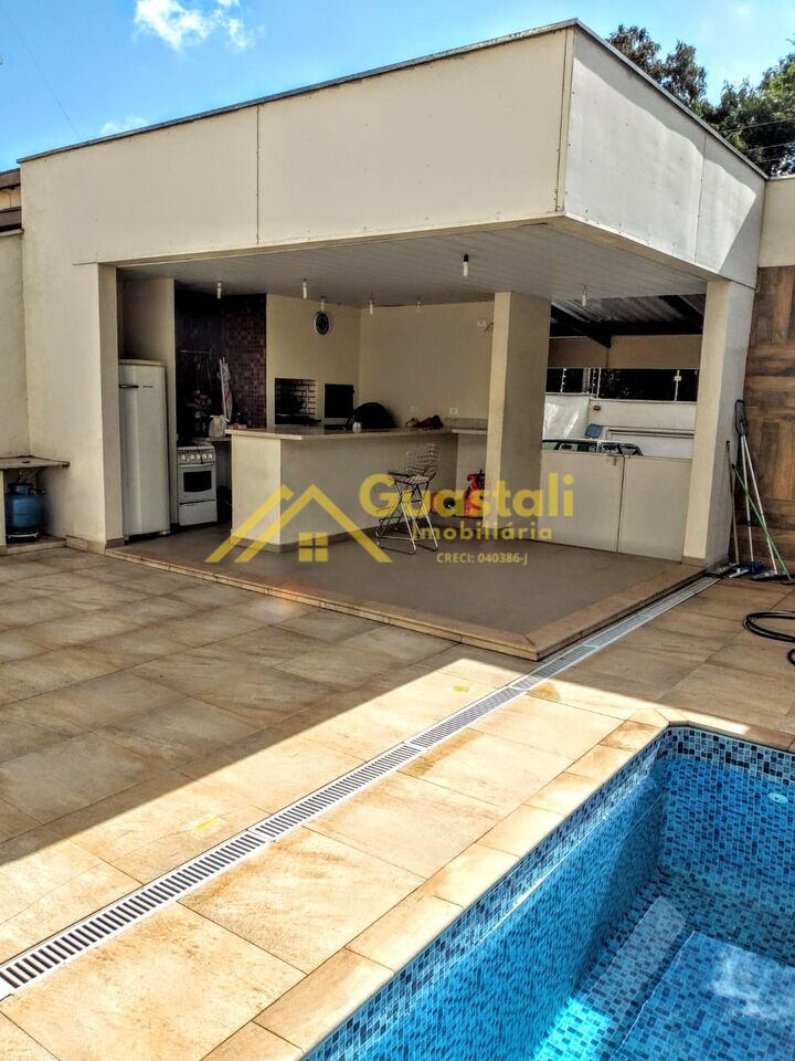 Casa à venda com 3 quartos, 255m² - Foto 3