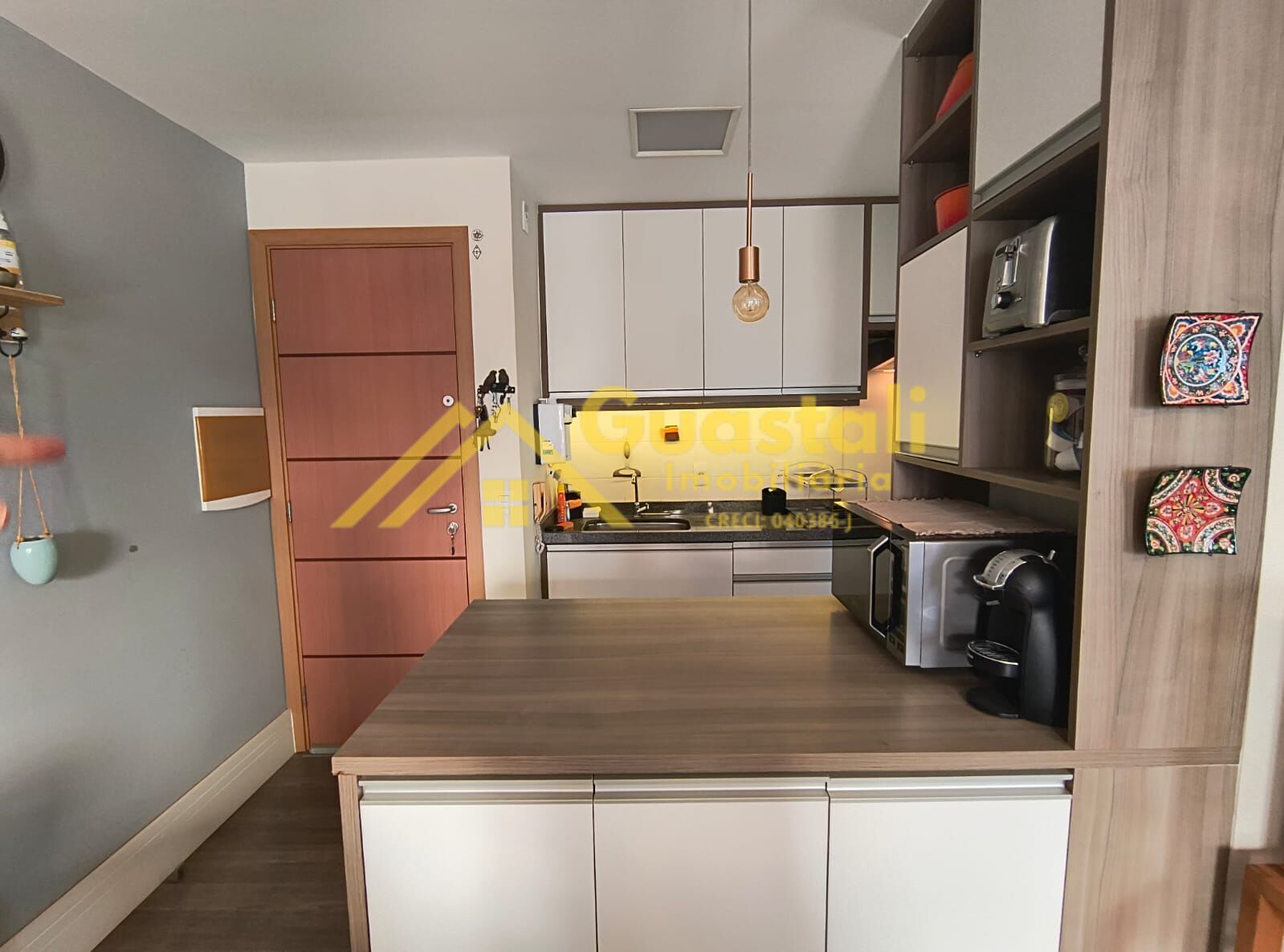 Apartamento à venda com 2 quartos, 64m² - Foto 2