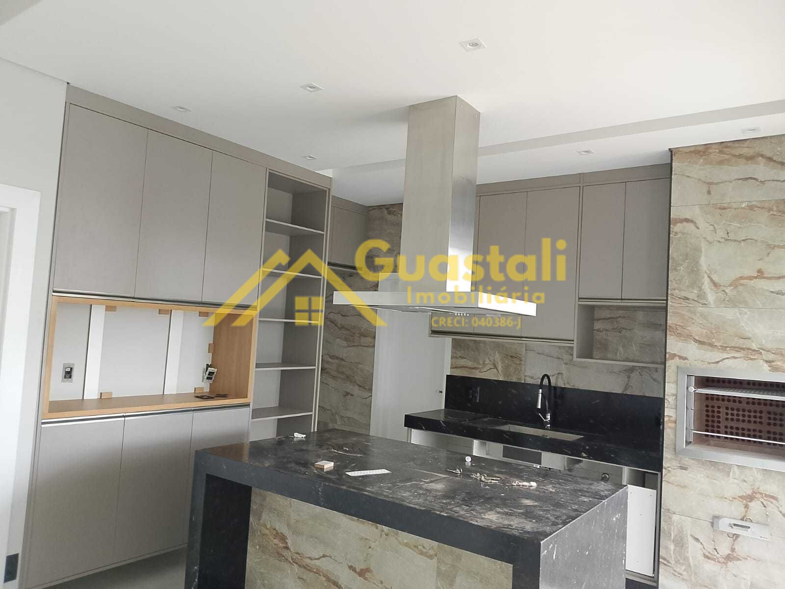 Casa para alugar com 3 quartos, 228m² - Foto 4