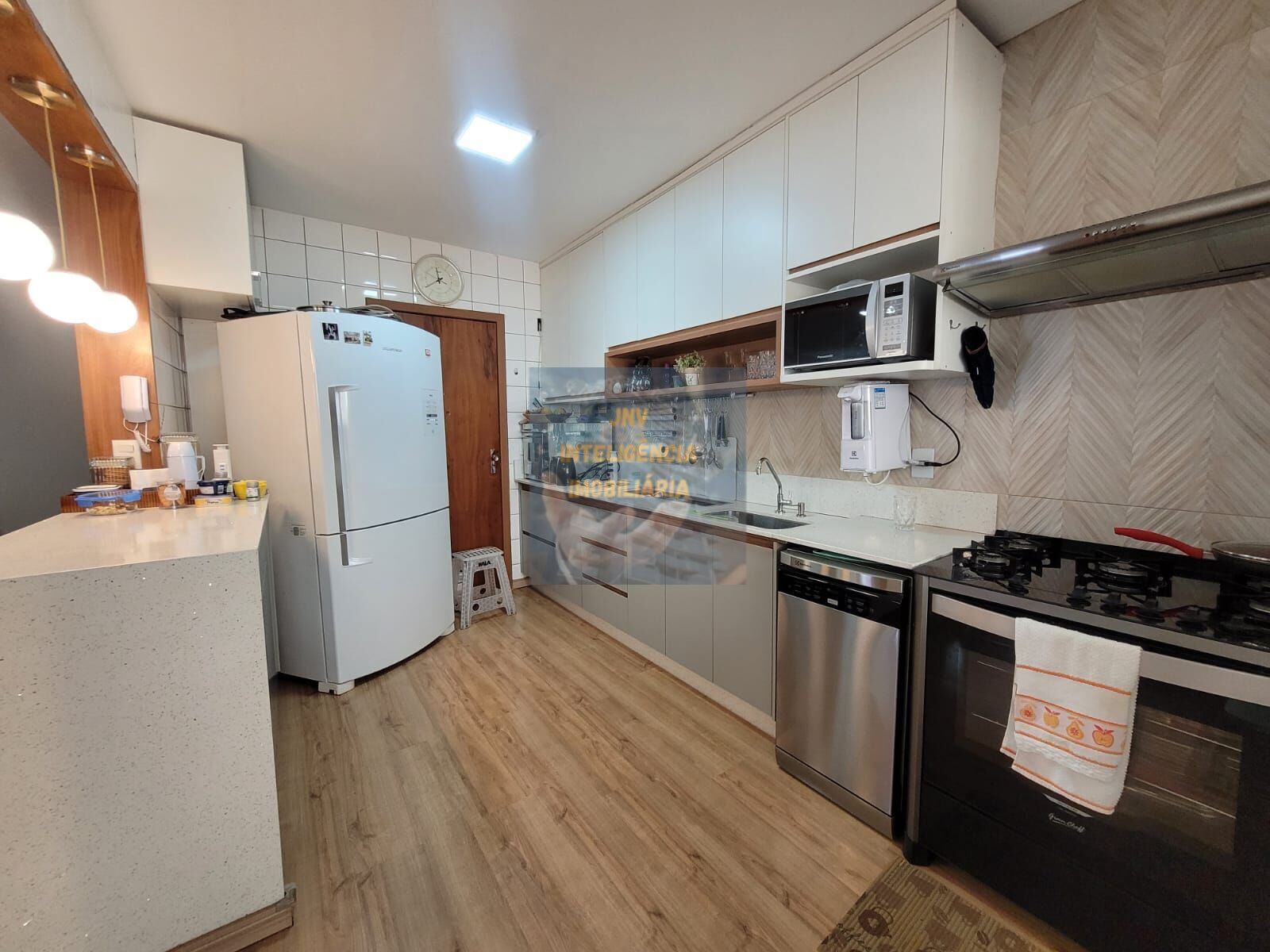 Apartamento alto padrãode frente ao parque de águas claras