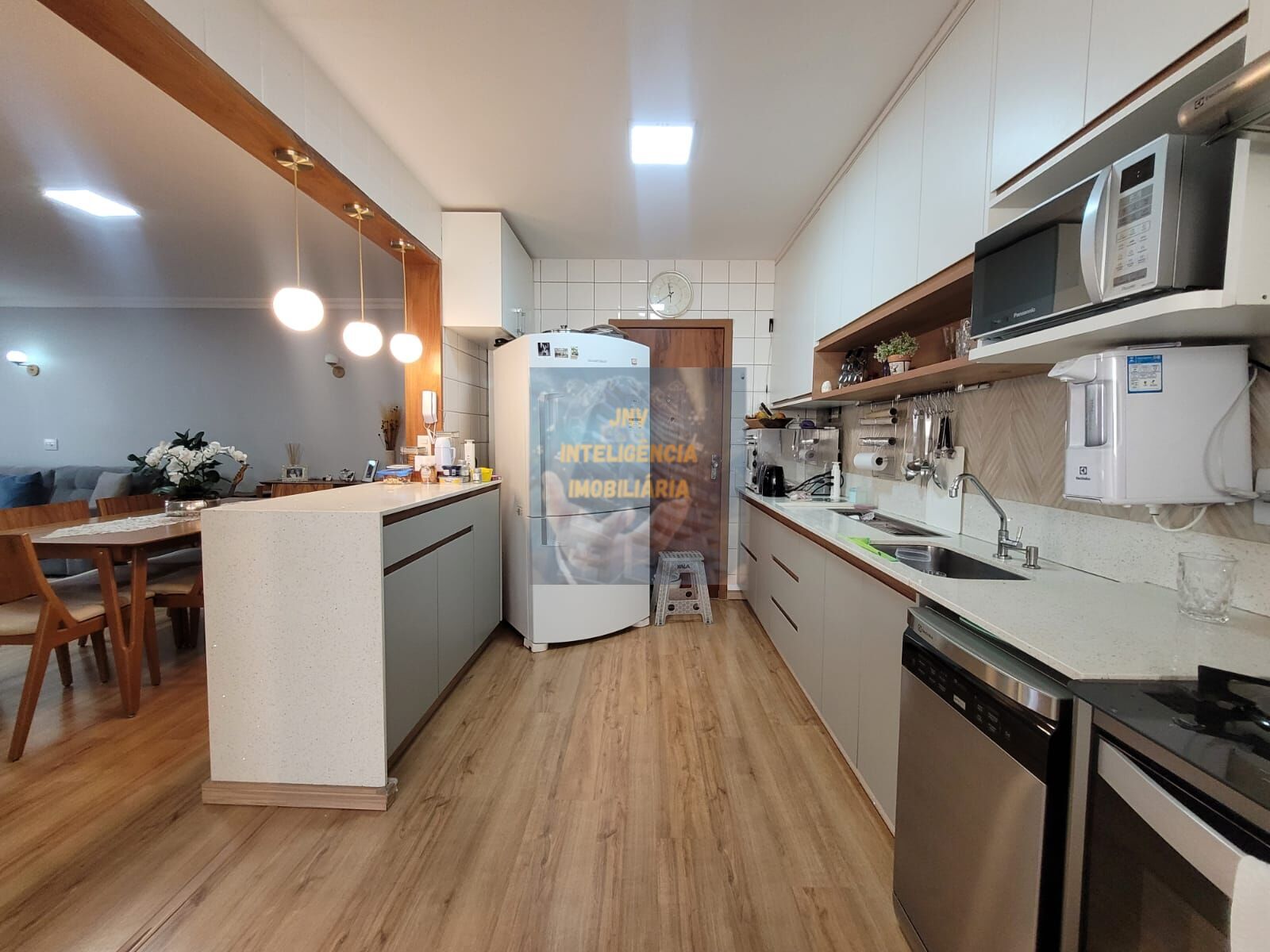 Apartamento alto padrãode frente ao parque de águas claras