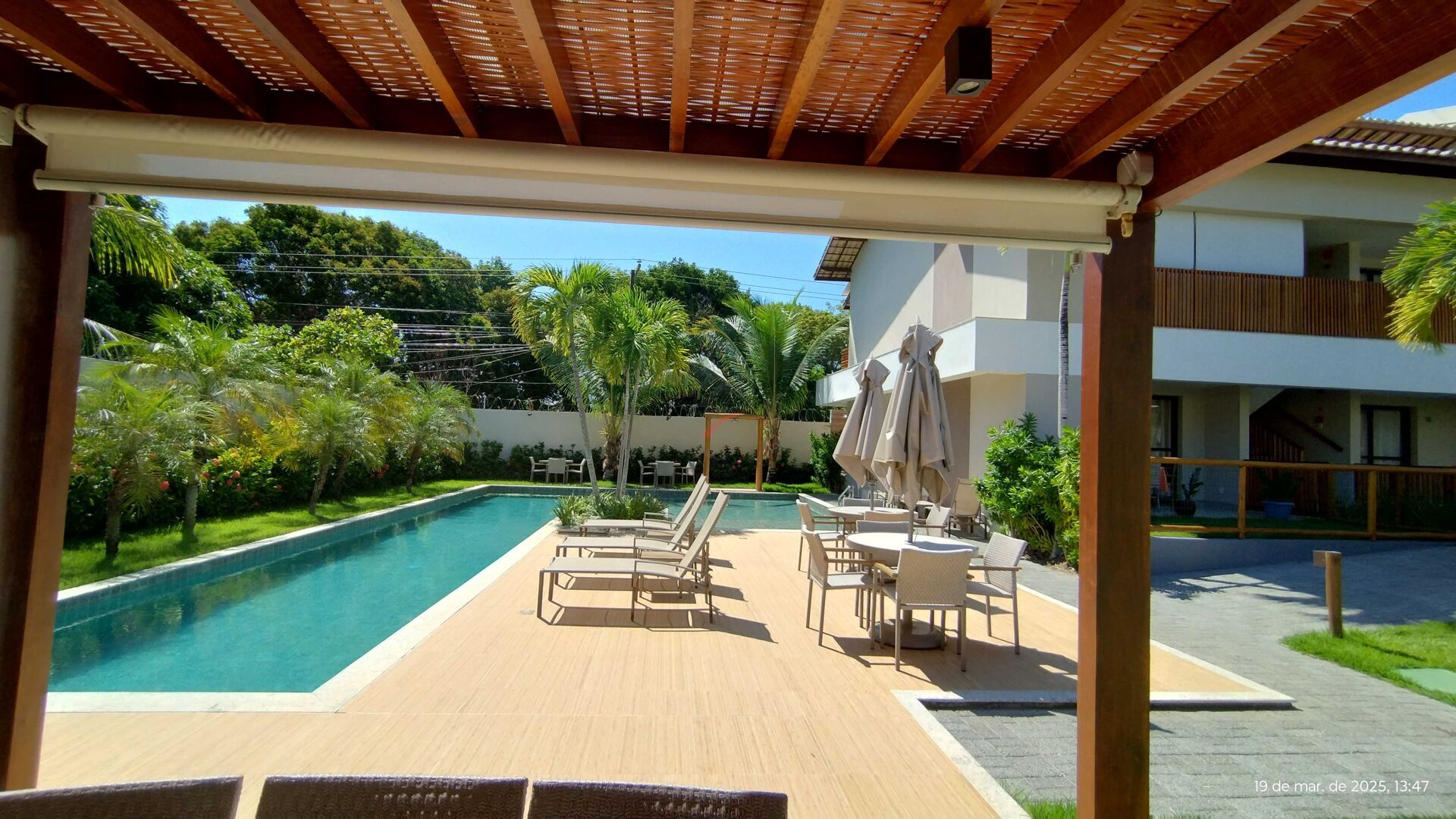 Apartamento à venda com 2 quartos, 75m² - Foto 2