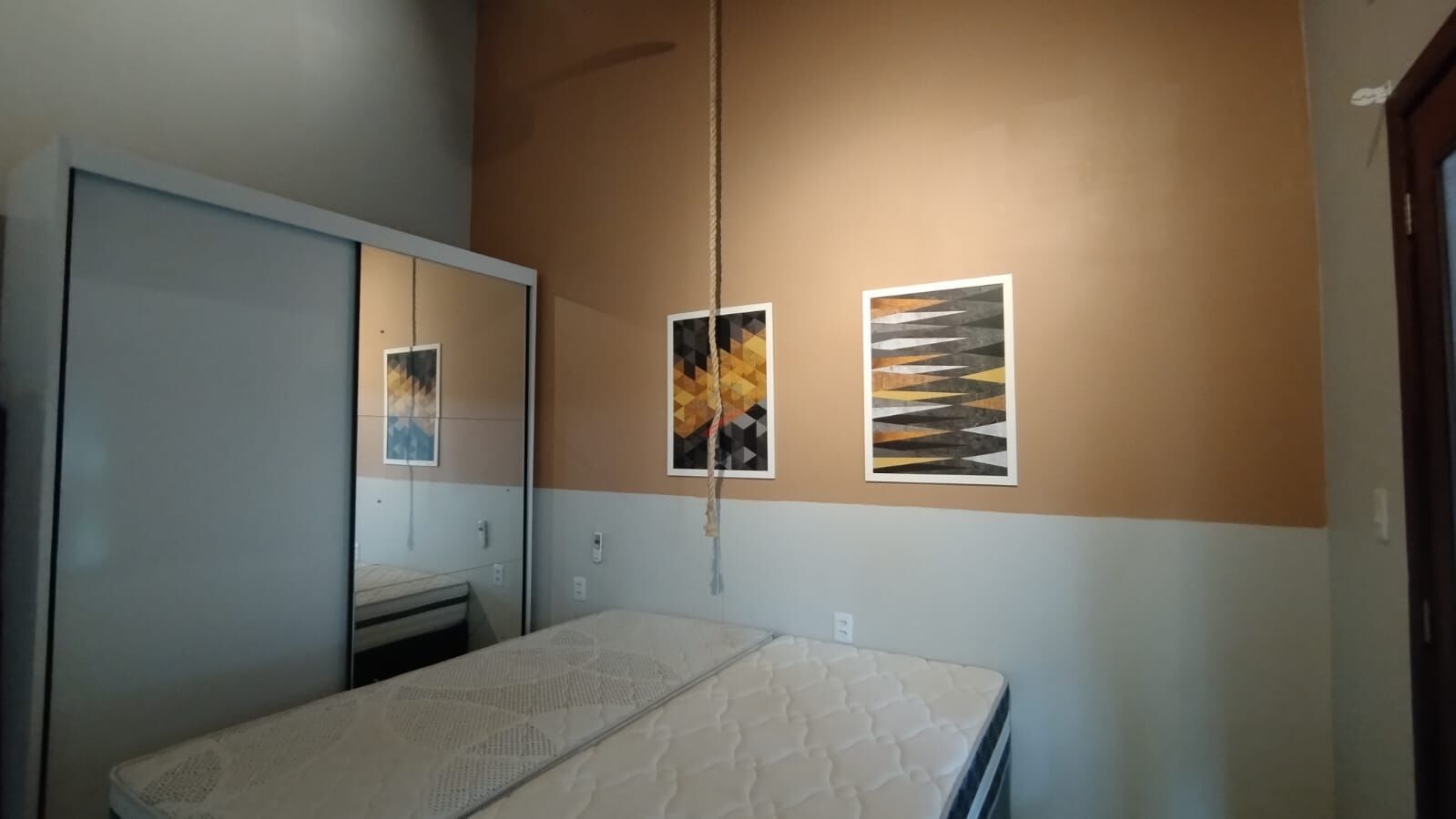 Casa de Condomínio para alugar com 3 quartos, 180m² - Foto 9