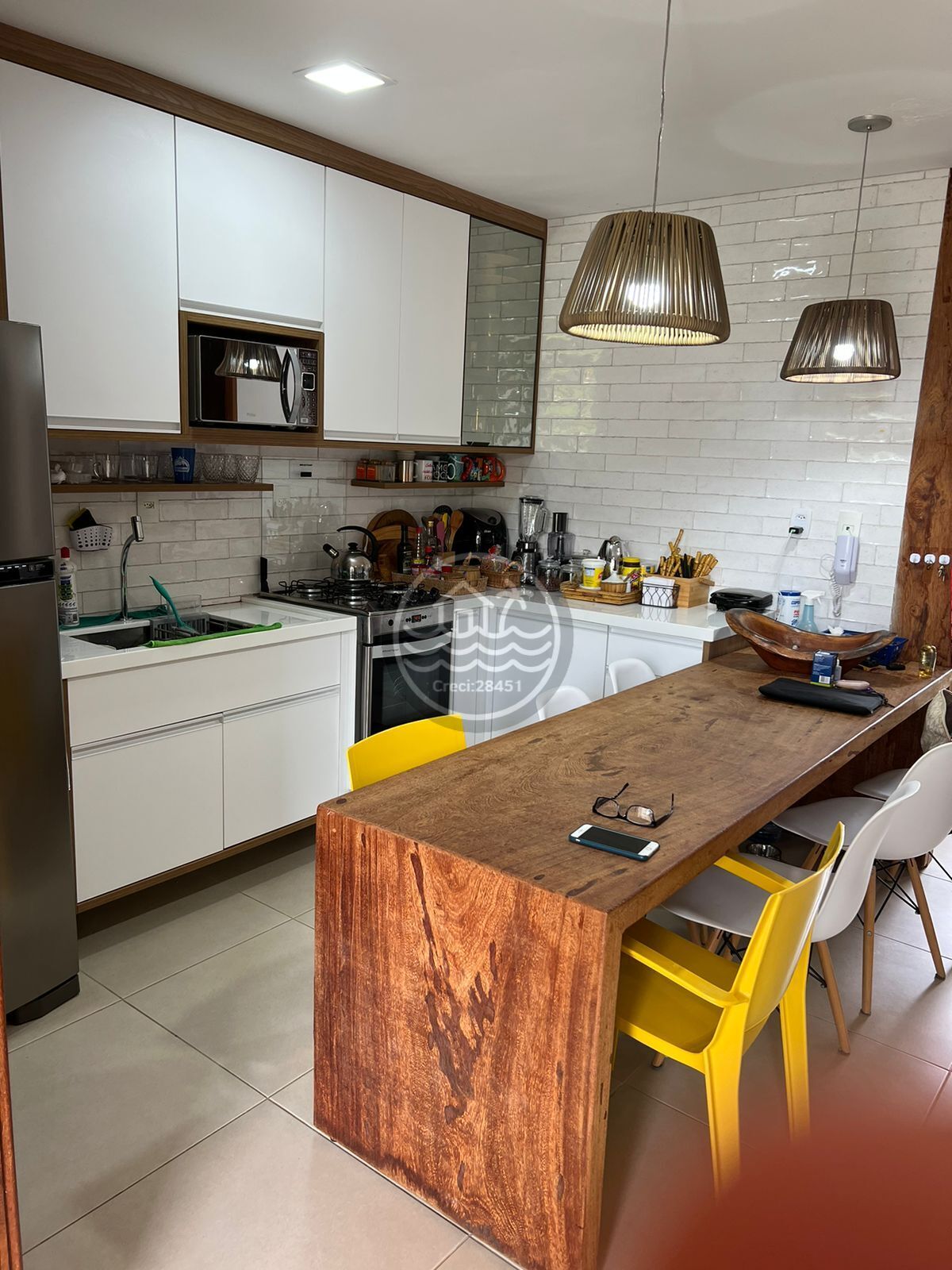 Apartamento à venda com 2 quartos, 75m² - Foto 2