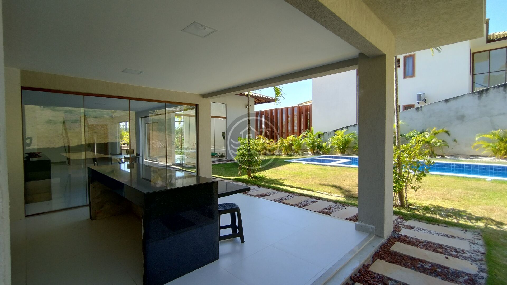 Casa de Condomínio à venda com 4 quartos, 350m² - Foto 18