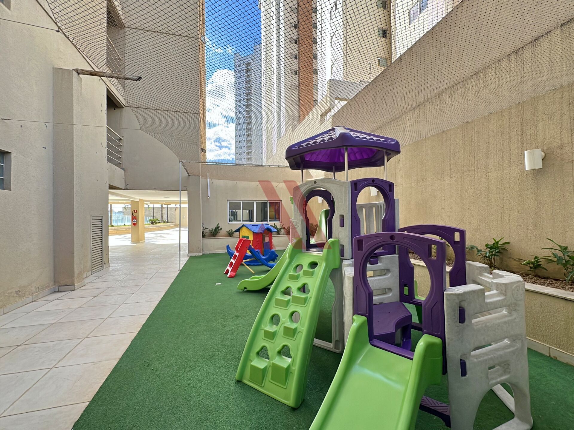 Apartamento à venda com 2 quartos, 75m² - Foto 18