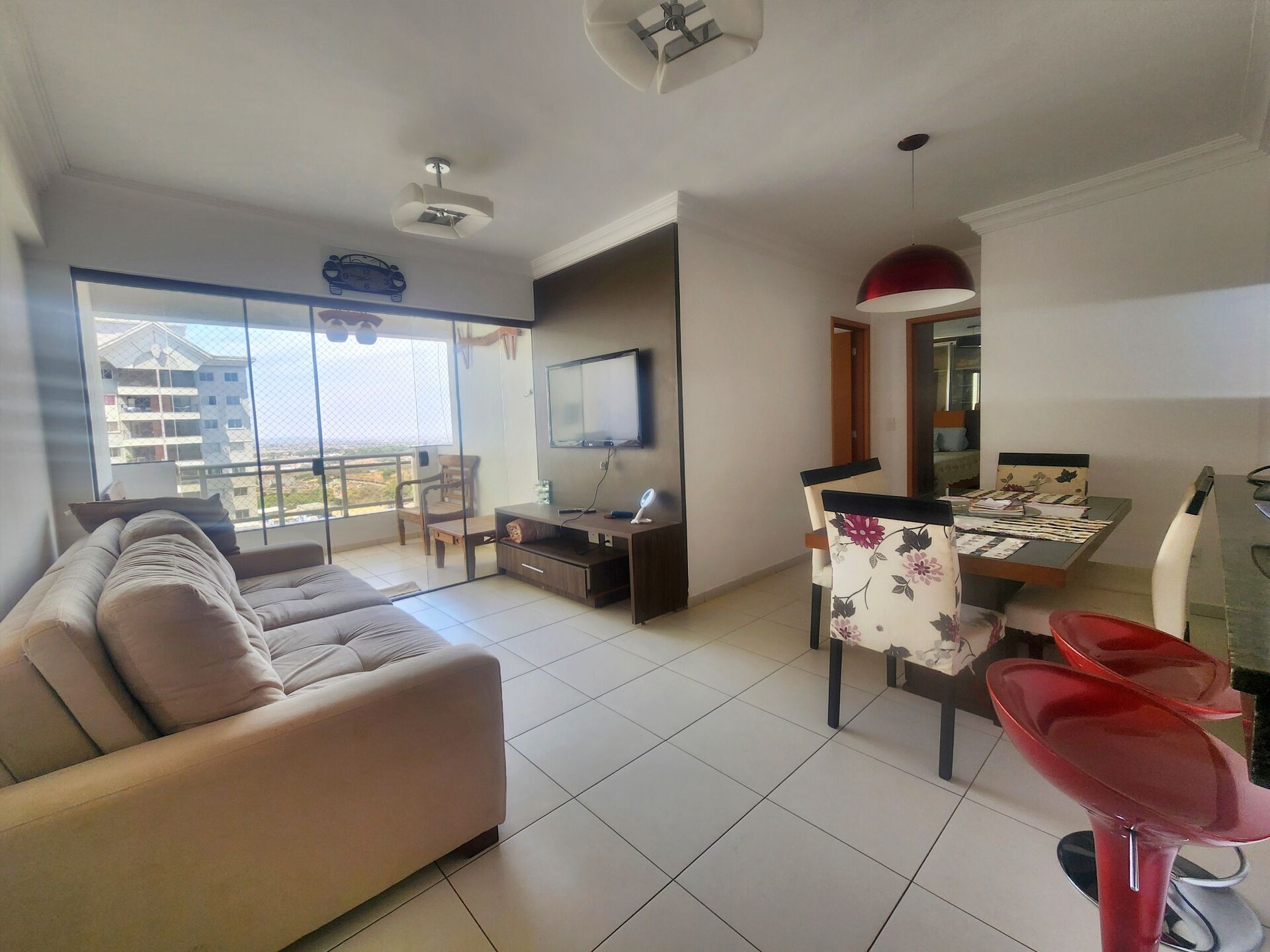 Apartamento para alugar com 1 quarto, 80m² - Foto 1