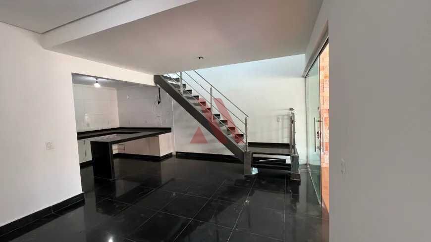 Casa de Condomínio à venda com 4 quartos, 250m² - Foto 6