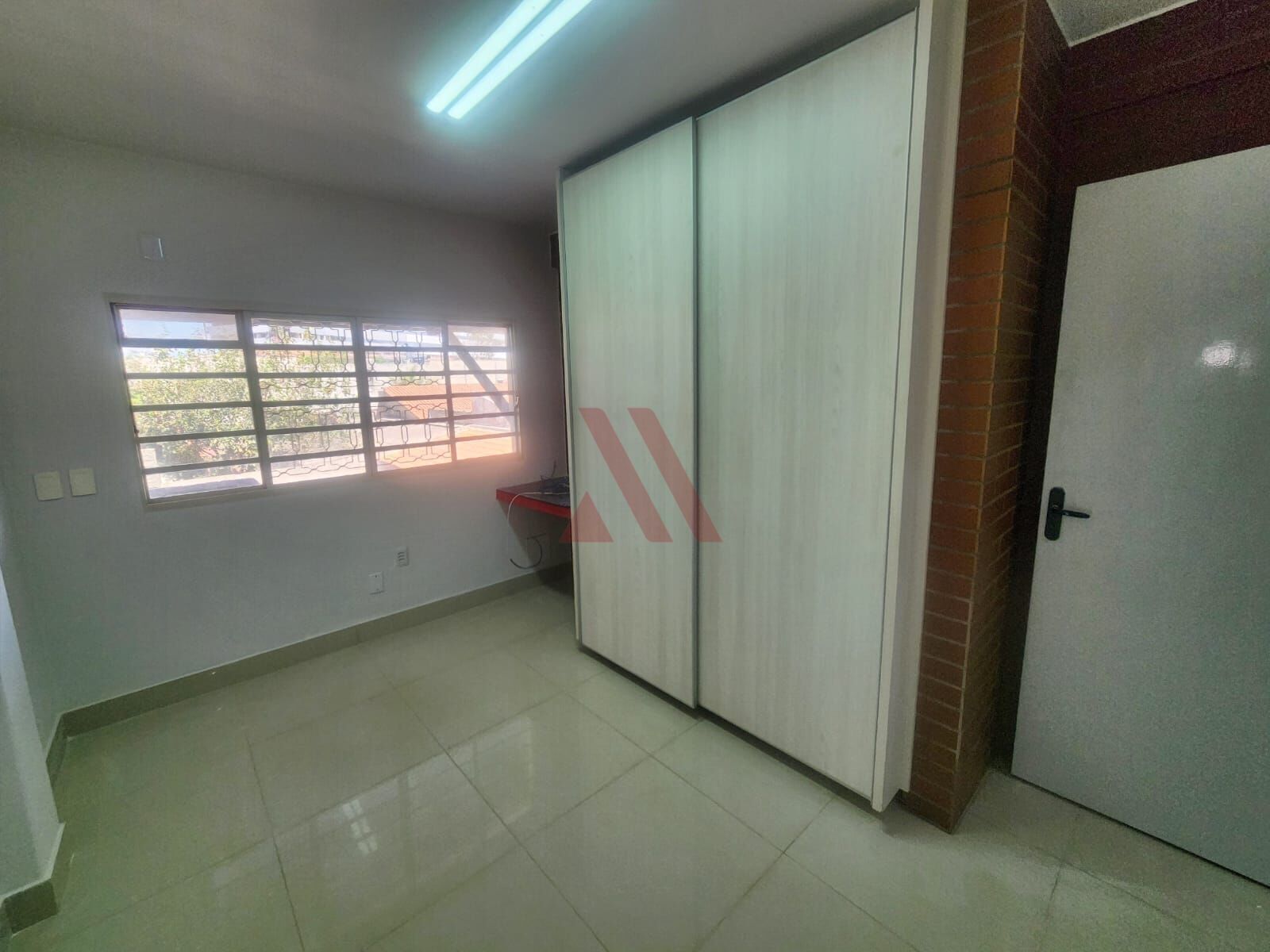 Sobrado, 11 quartos, 303 m² - Foto 17