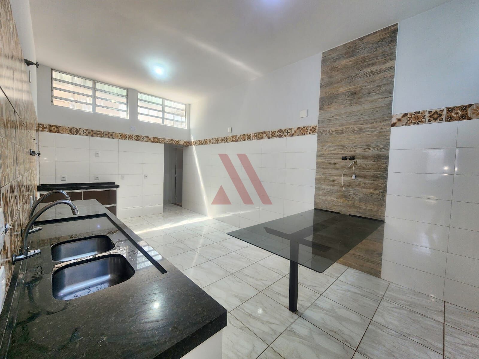 Sobrado, 11 quartos, 303 m² - Foto 16
