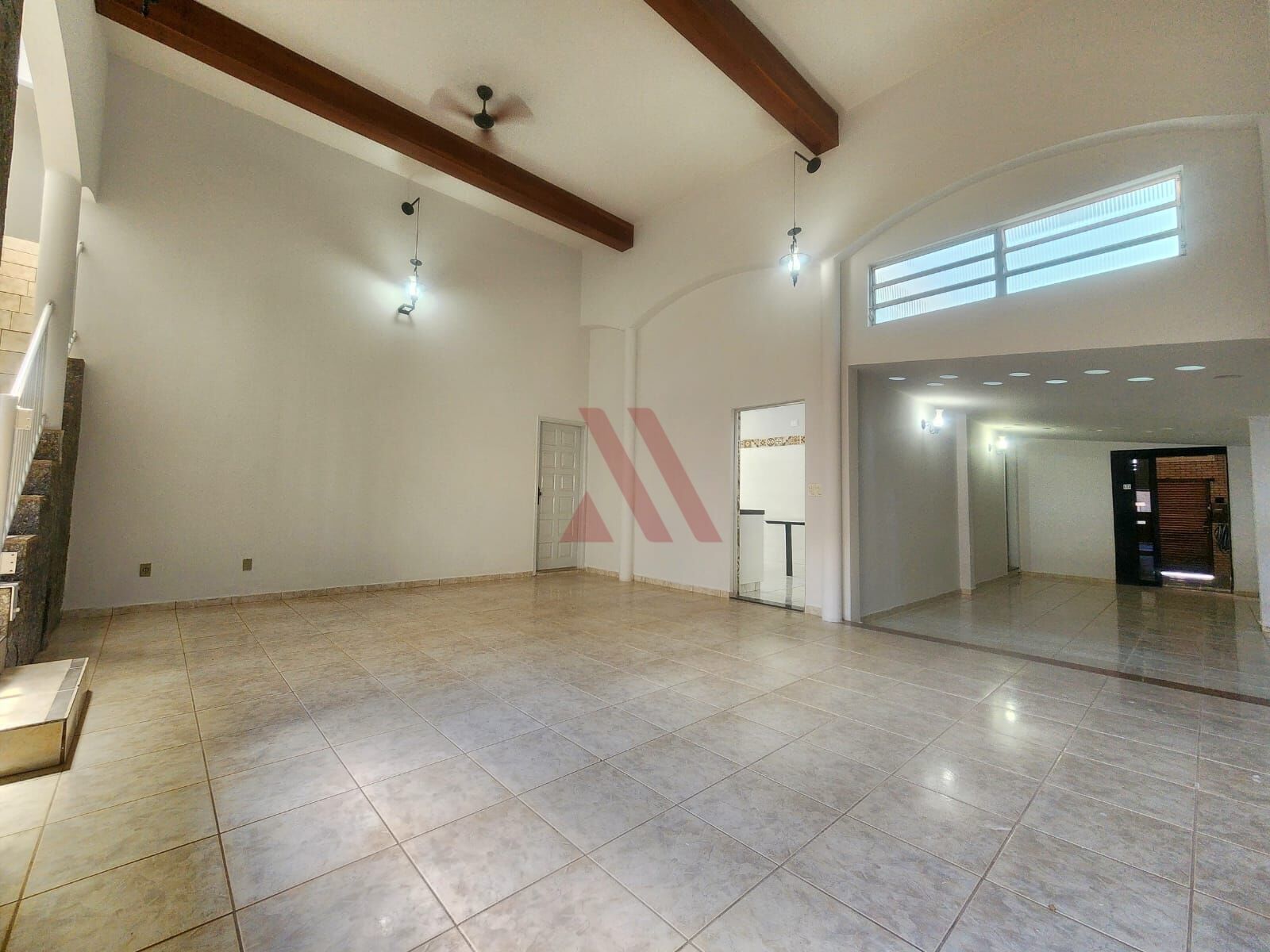Sobrado, 11 quartos, 303 m² - Foto 3