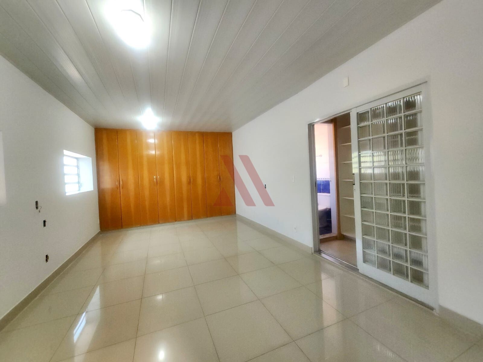 Sobrado, 11 quartos, 303 m² - Foto 11