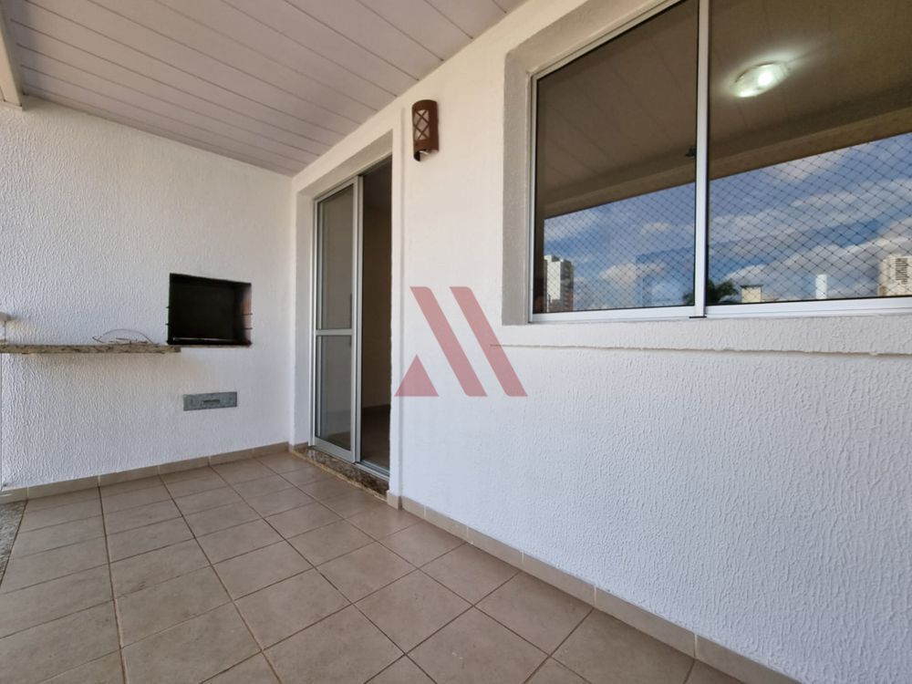 Apartamento para alugar com 2 quartos, 64m² - Foto 7