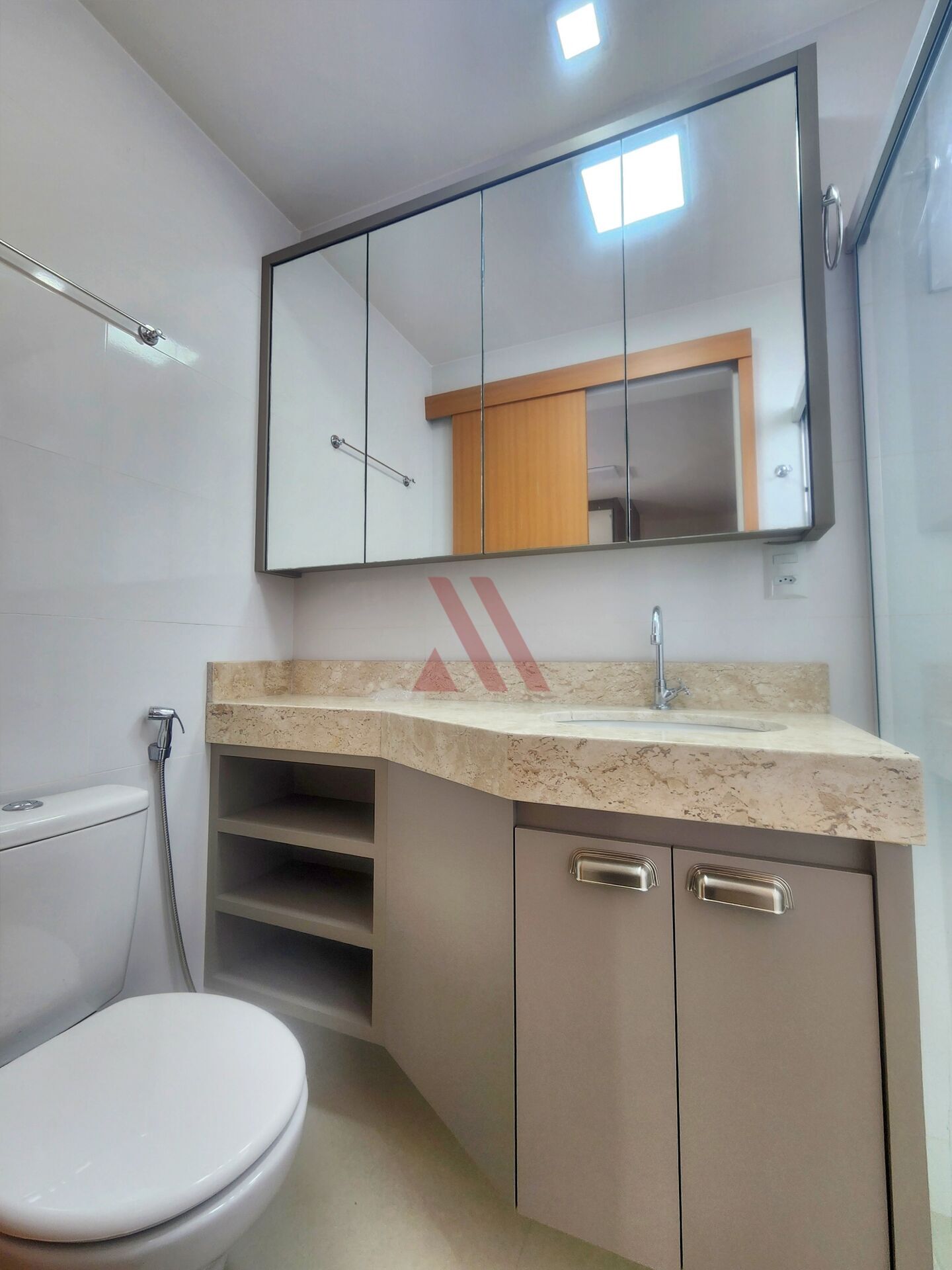 Apartamento para alugar com 3 quartos, 86m² - Foto 9