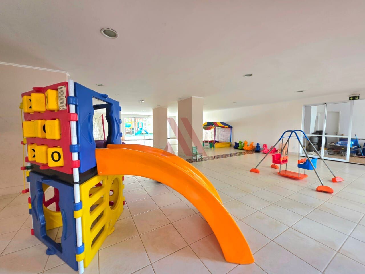 Apartamento à venda com 3 quartos, 77m² - Foto 13
