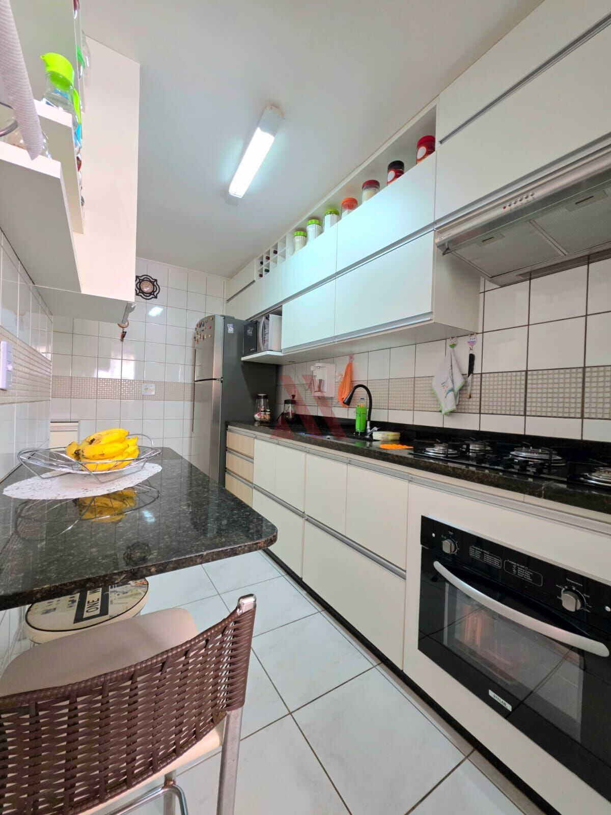 Apartamento à venda com 3 quartos, 77m² - Foto 3
