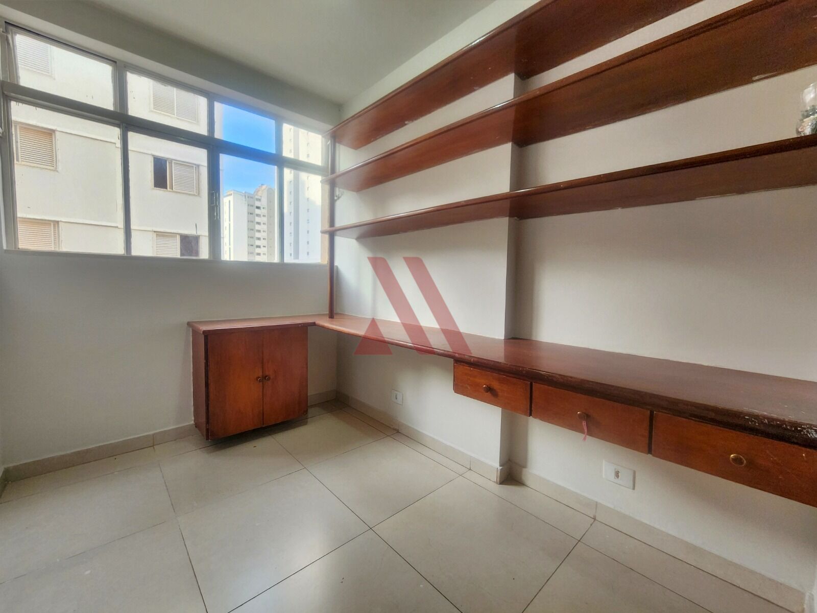 Apartamento para alugar com 2 quartos, 75m² - Foto 7