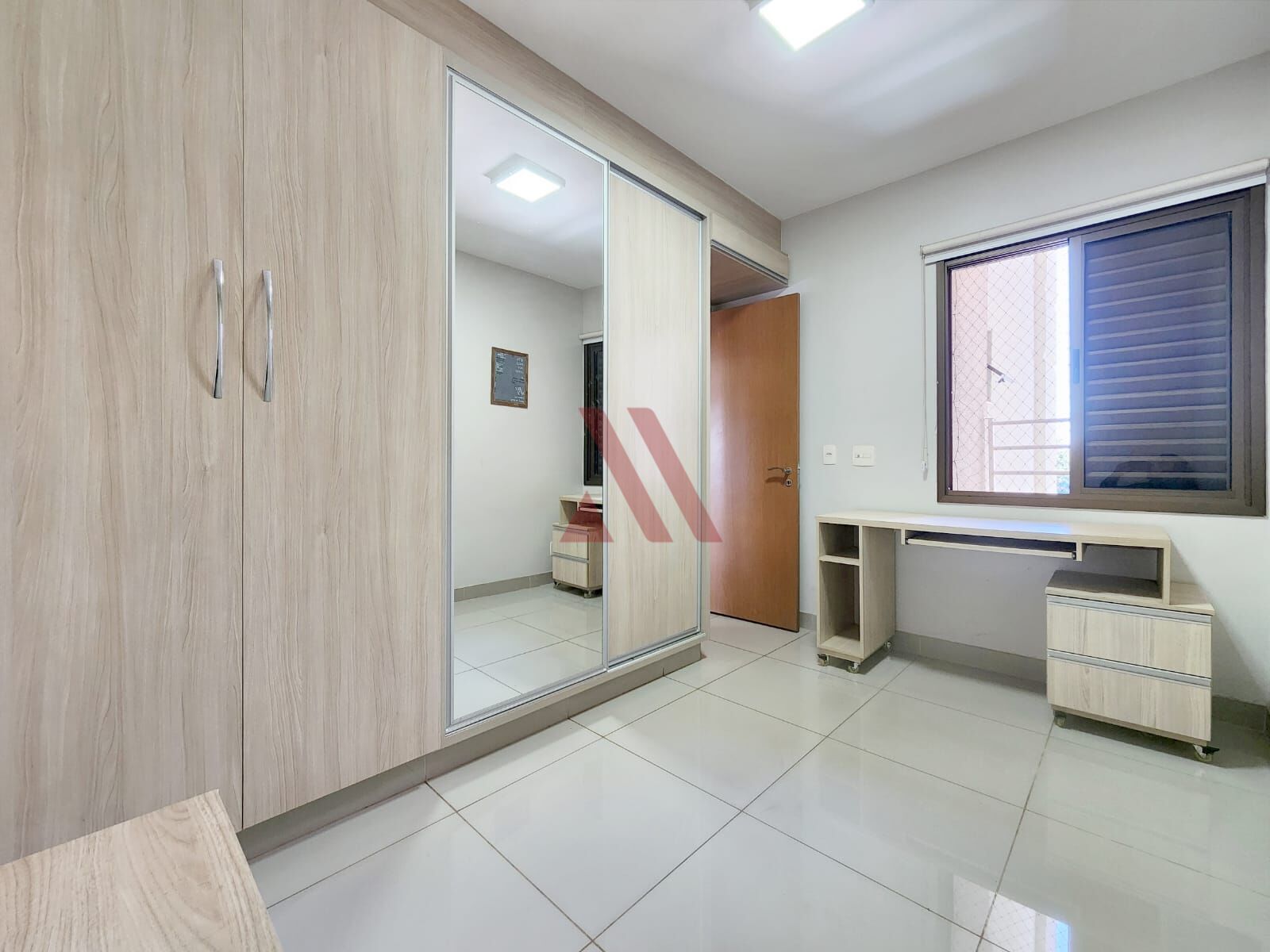 Apartamento para alugar com 3 quartos, 98m² - Foto 15