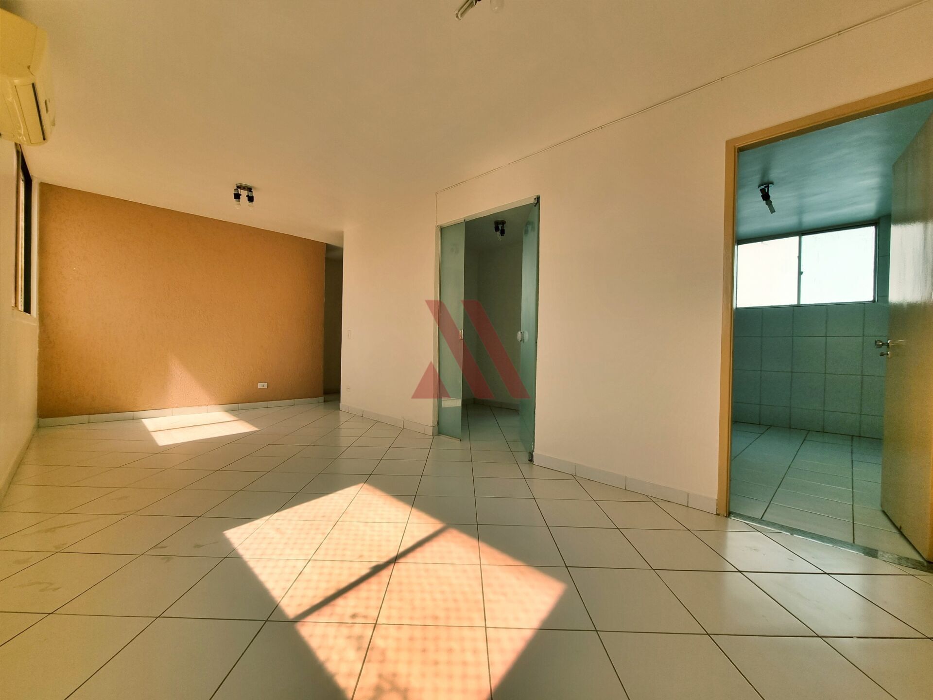 Apartamento para alugar com 2 quartos, 84m² - Foto 2