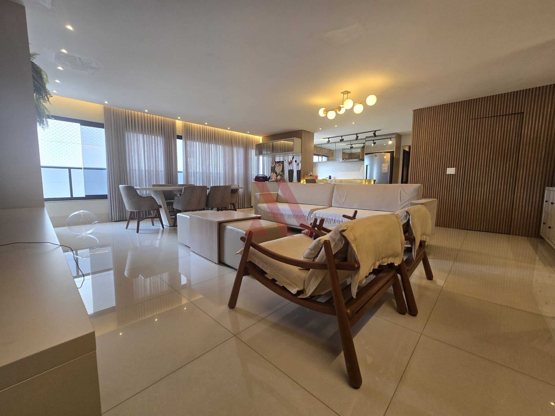 Apartamento, 3 quartos, 160 m² - Foto 1