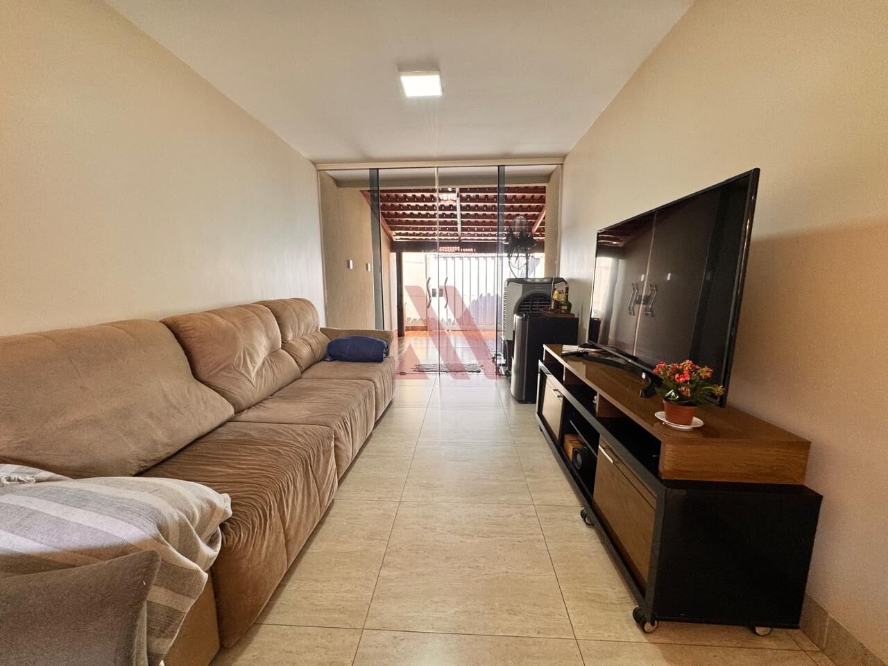 Casa, 4 quartos, 202 m² - Foto 1