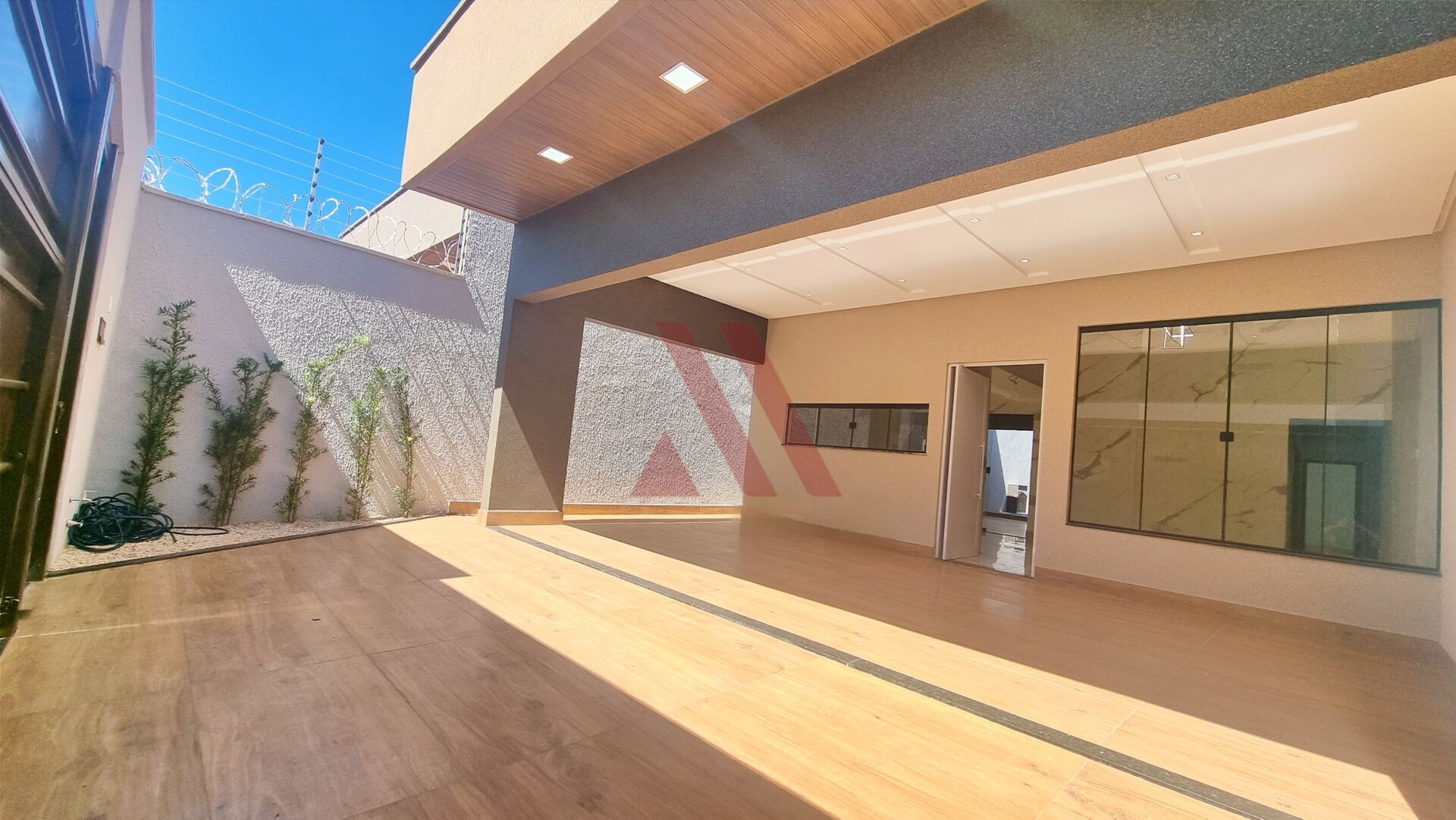 Casa à venda com 3 quartos, 142m² - Foto 2