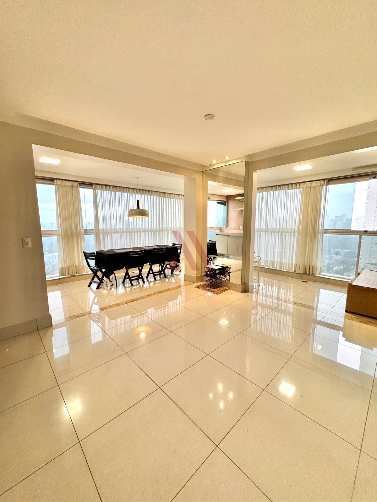 Apartamento, 3 quartos, 136 m² - Foto 2