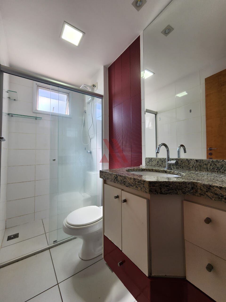 Apartamento para alugar com 2 quartos, 80m² - Foto 12