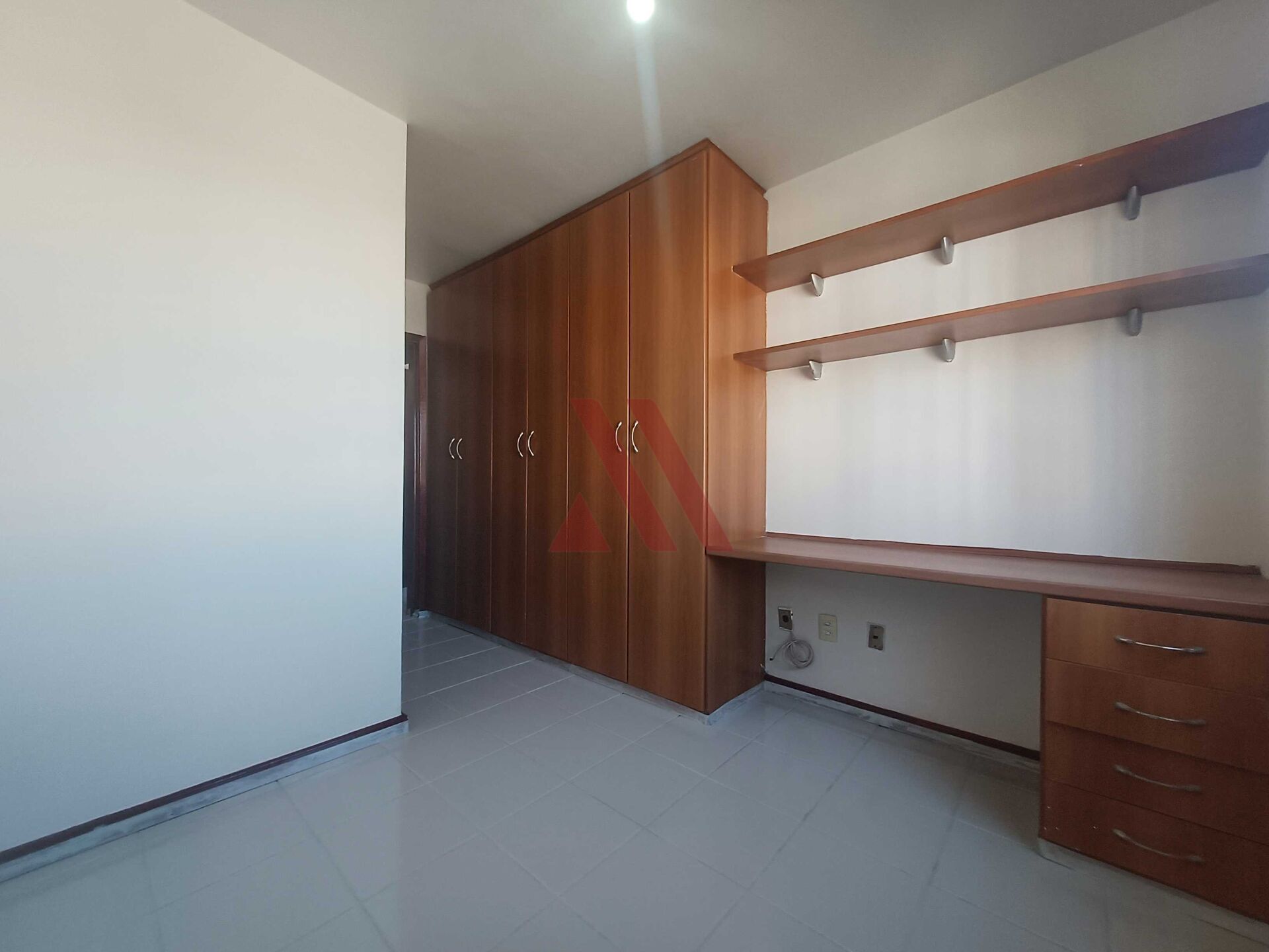 Apartamento para alugar com 3 quartos, 81m² - Foto 11