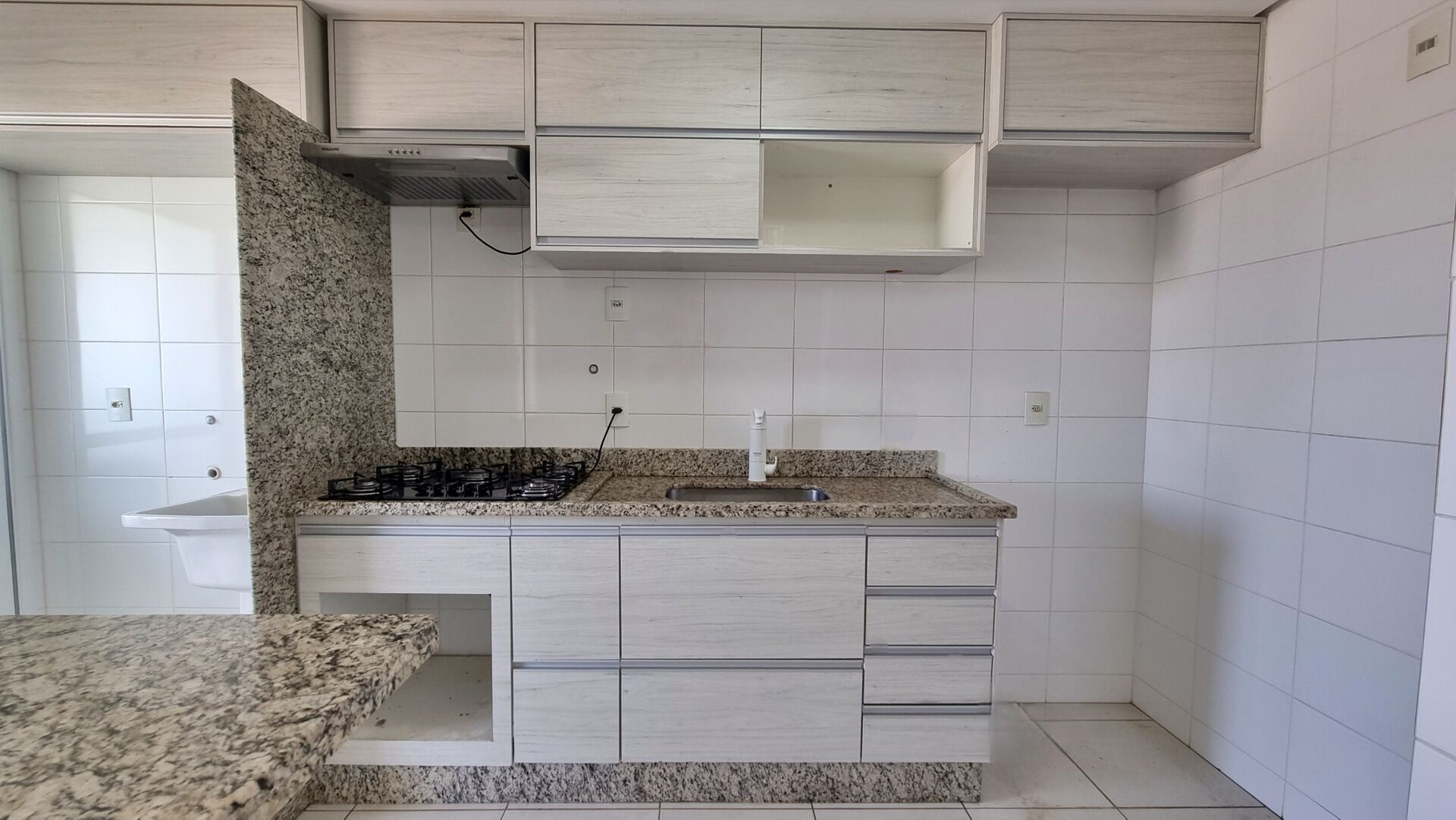 Apartamento à venda com 2 quartos, 68m² - Foto 9