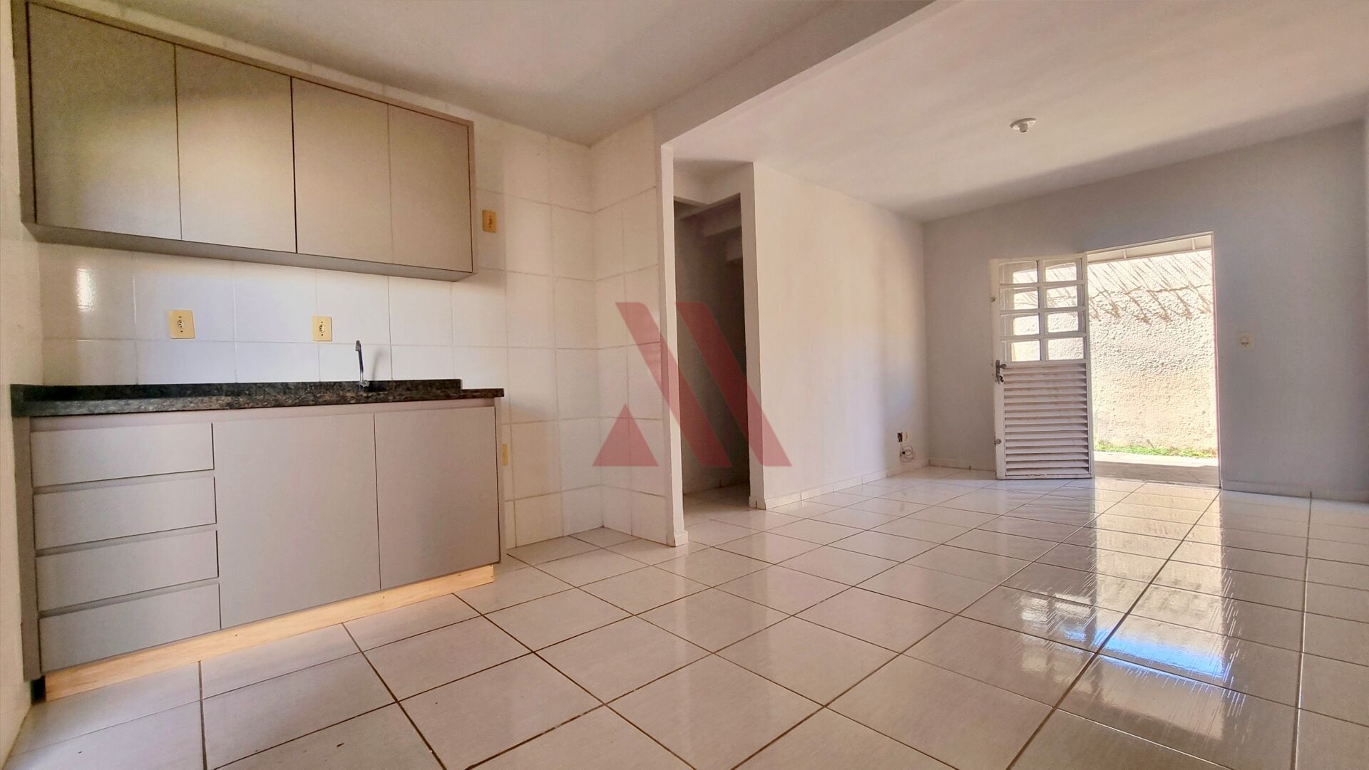 Sobrado à venda com 2 quartos, 64m² - Foto 1