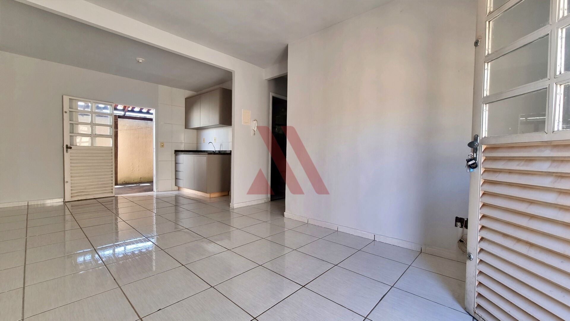 Sobrado à venda com 2 quartos, 64m² - Foto 2