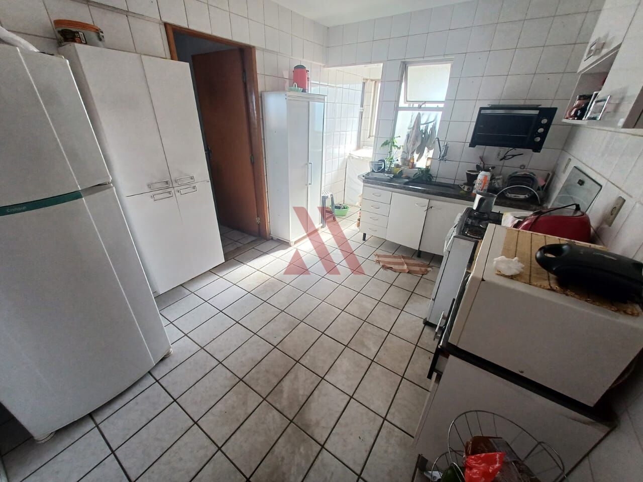 Apartamento à venda com 3 quartos, 93m² - Foto 4