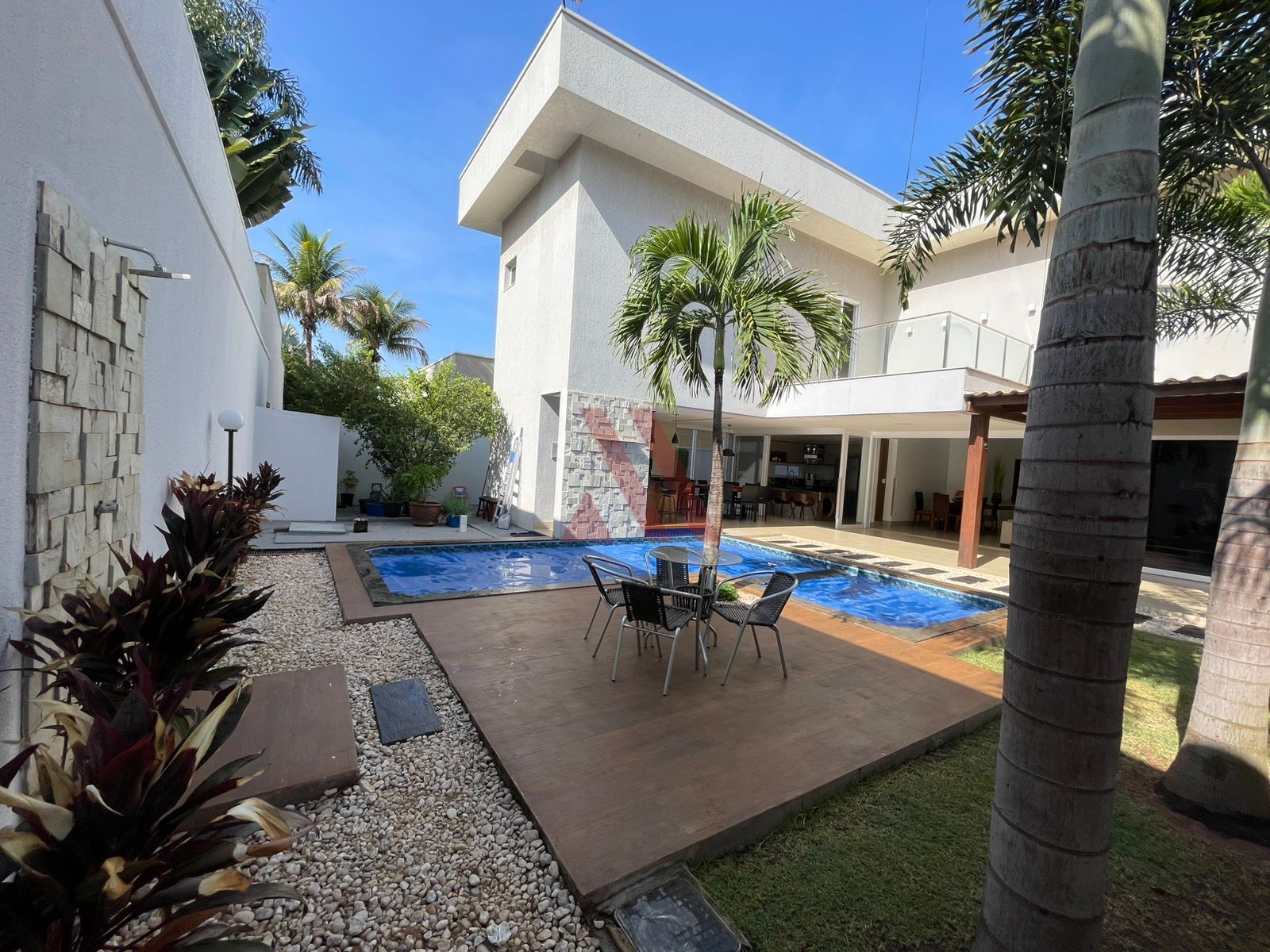 Sobrado, 3 quartos, 269 m² - Foto 2