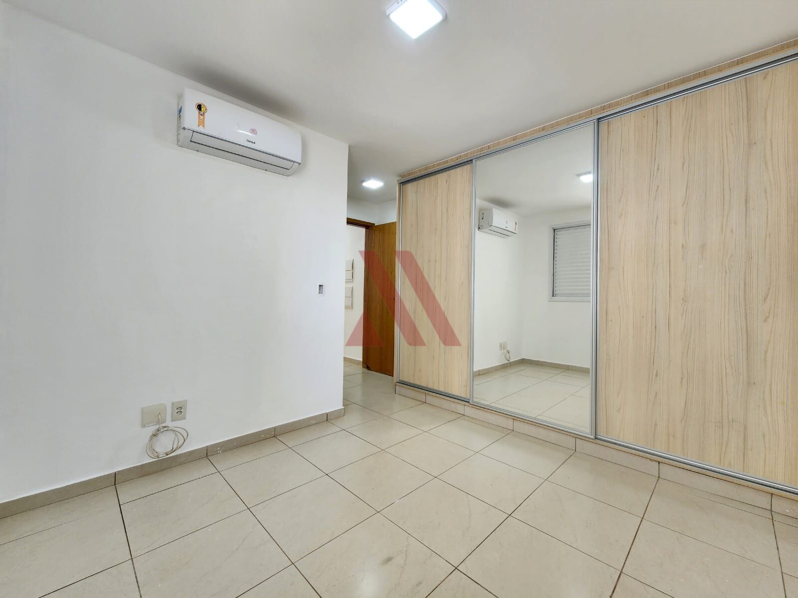 Apartamento para alugar com 2 quartos, 68m² - Foto 8