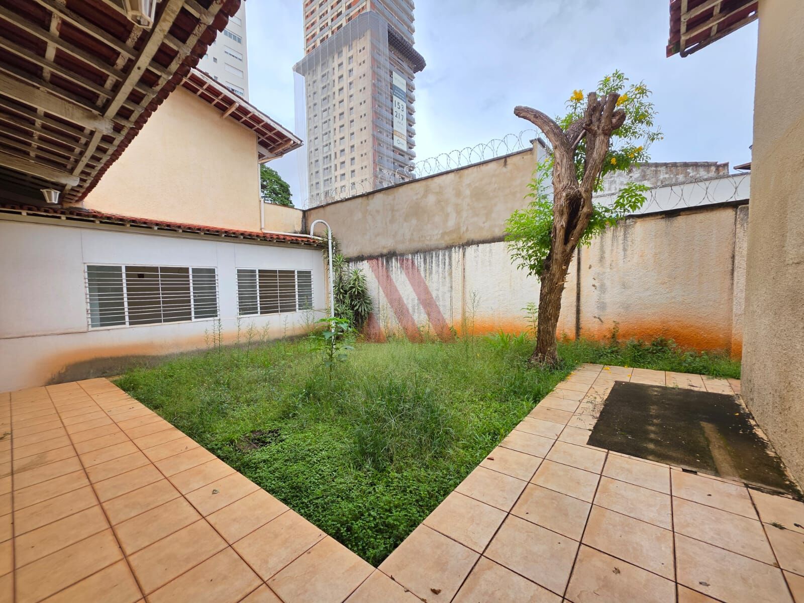 Sobrado, 7 quartos, 330 m² - Foto 4