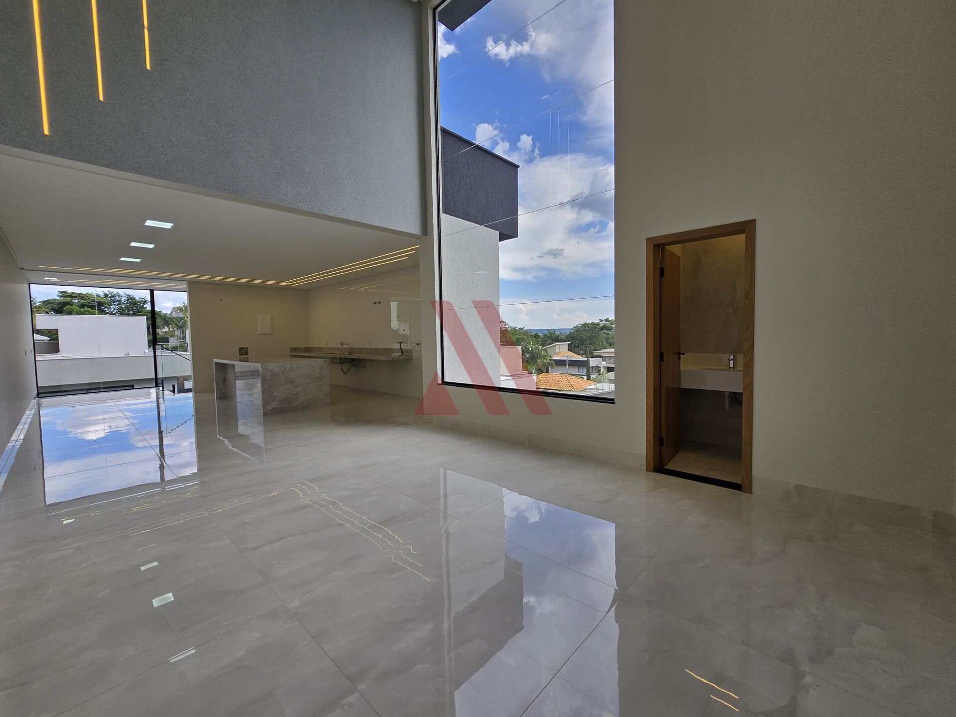 Sobrado à venda com 4 quartos, 335m² - Foto 6