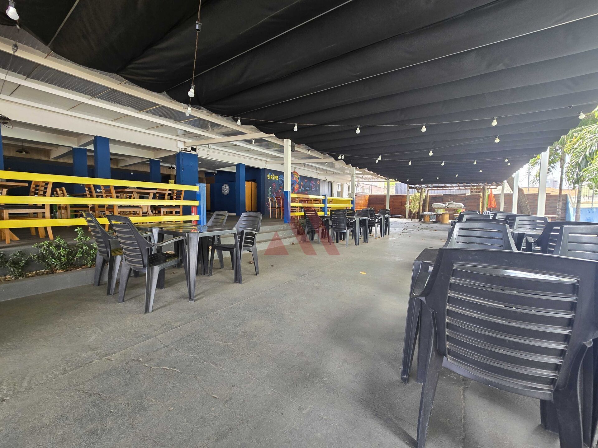 Loja-Salão, 1027 m² - Foto 1