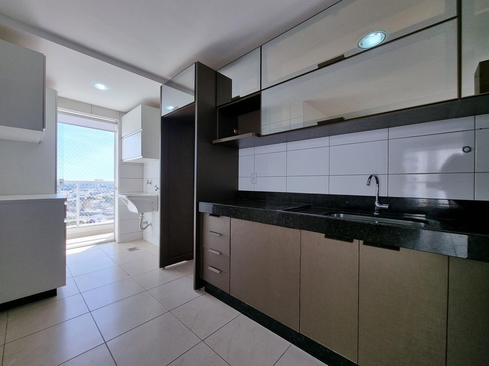 Apartamento para alugar com 2 quartos, 68m² - Foto 13