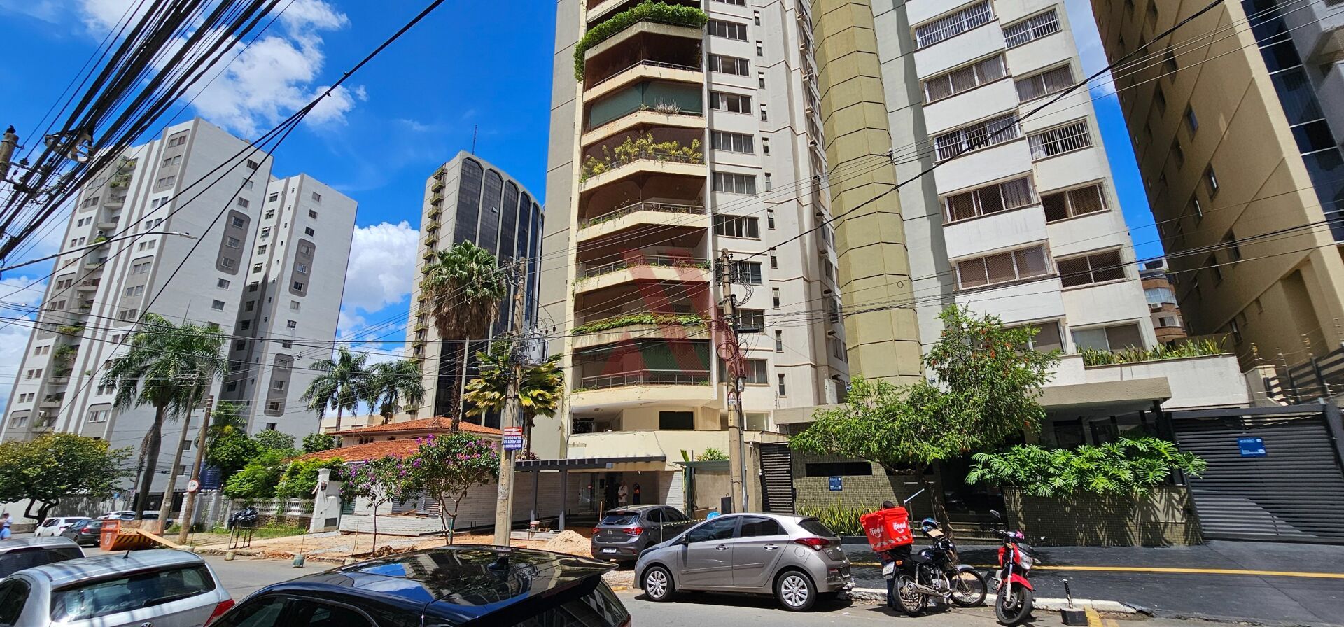Apartamento, 3 quartos, 266 m² - Foto 2