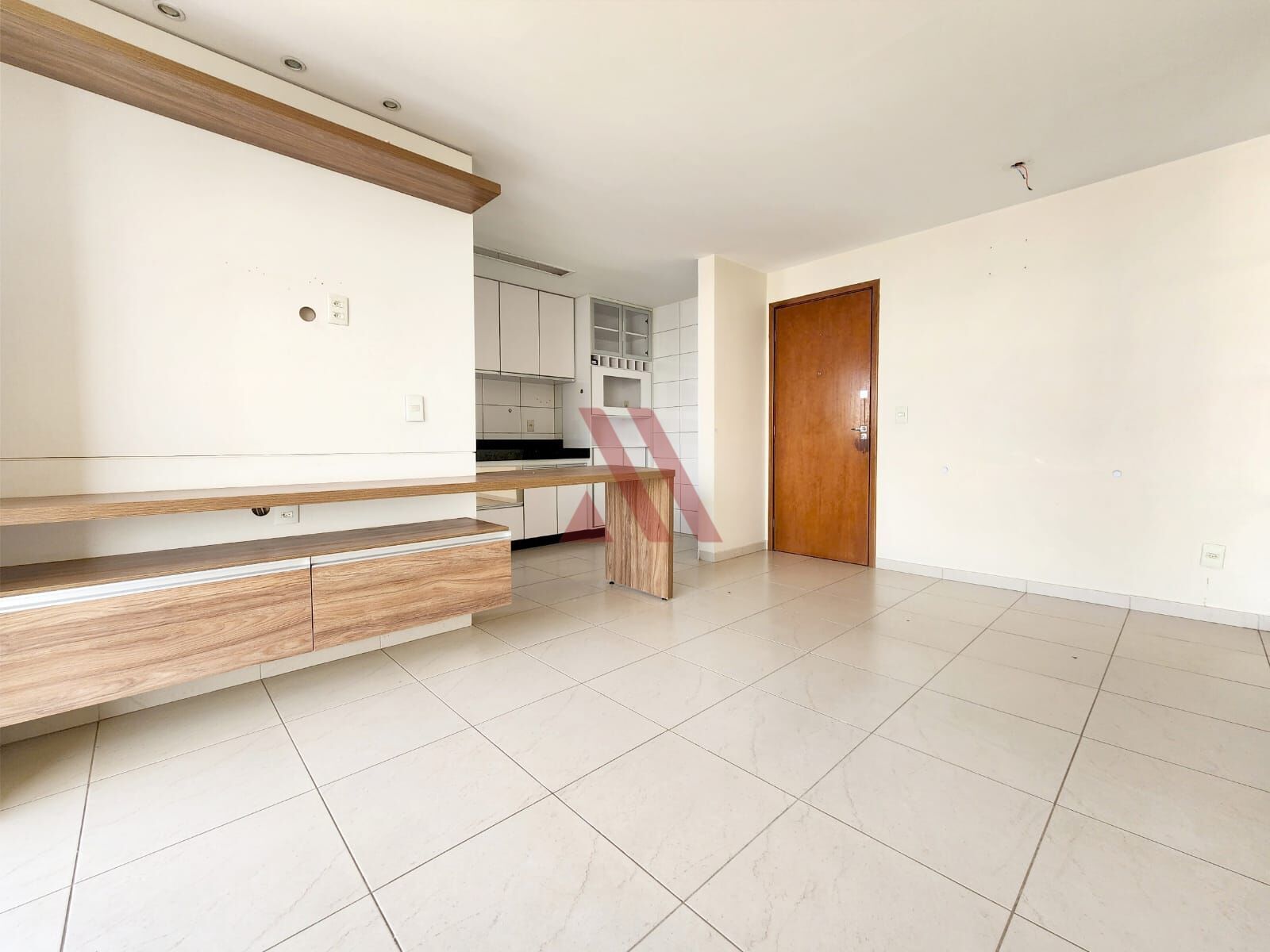 Apartamento à venda com 2 quartos, 73m² - Foto 1