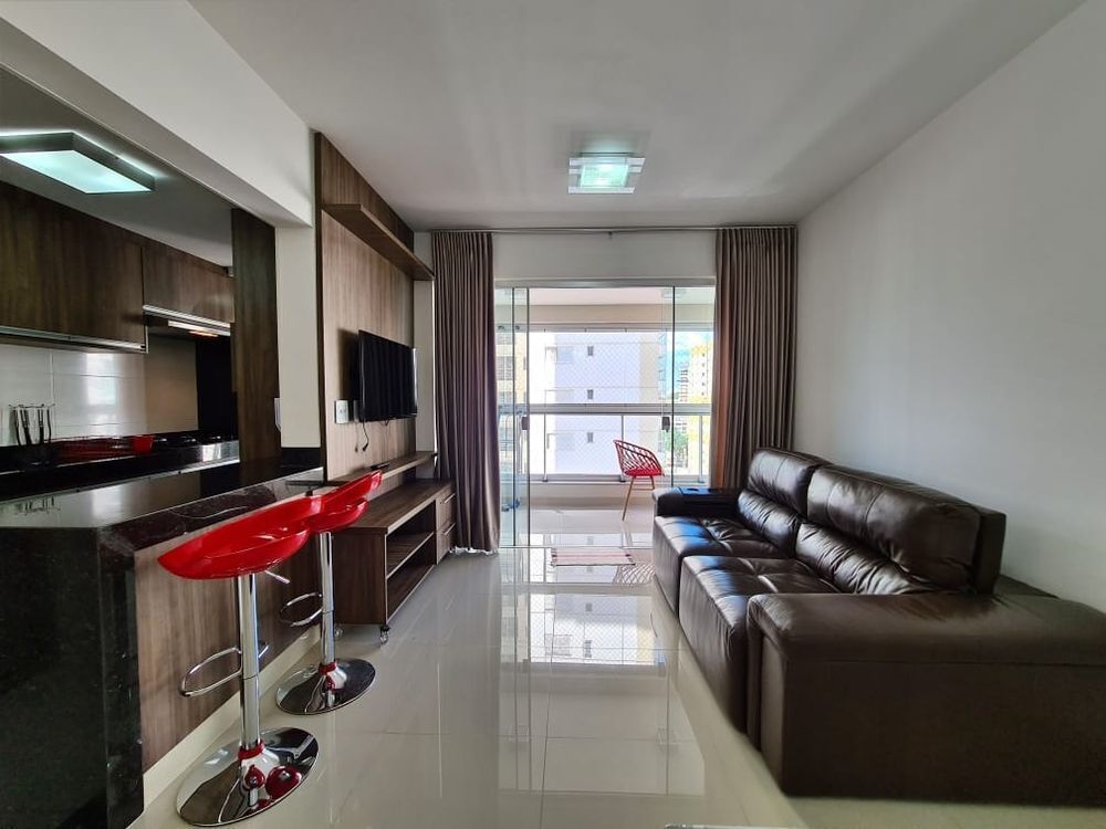 Apartamento para alugar com 3 quartos, 78m² - Foto 2