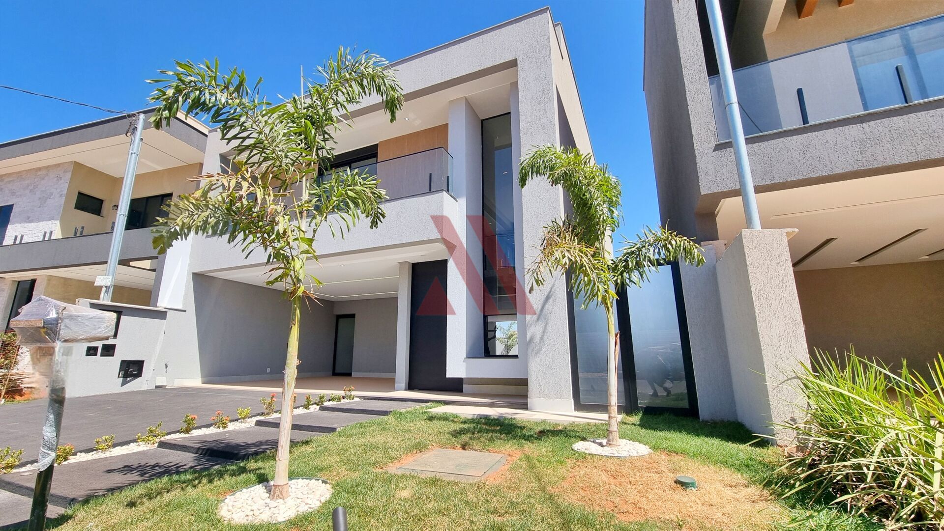 Sobrado à venda com 3 quartos, 230m² - Foto 2