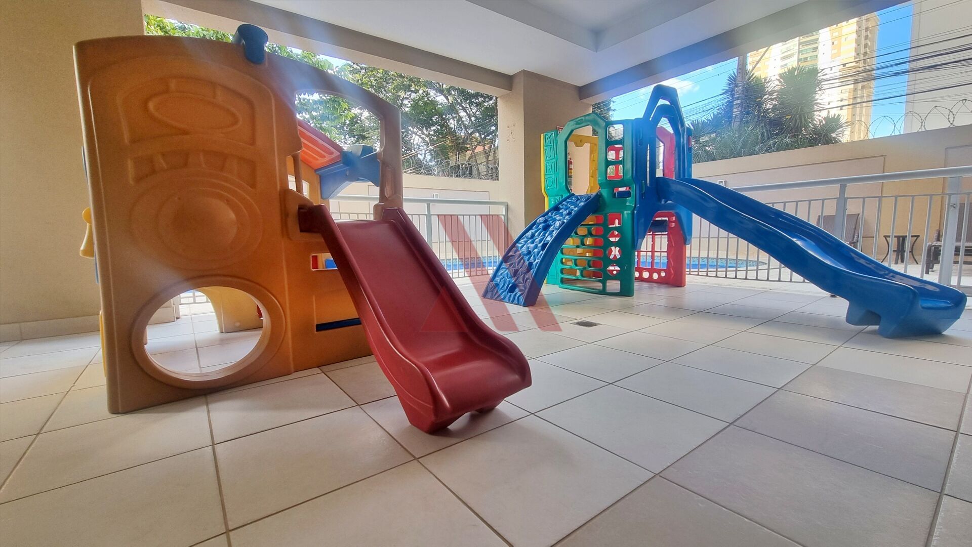 Apartamento para alugar com 3 quartos, 130m² - Foto 22