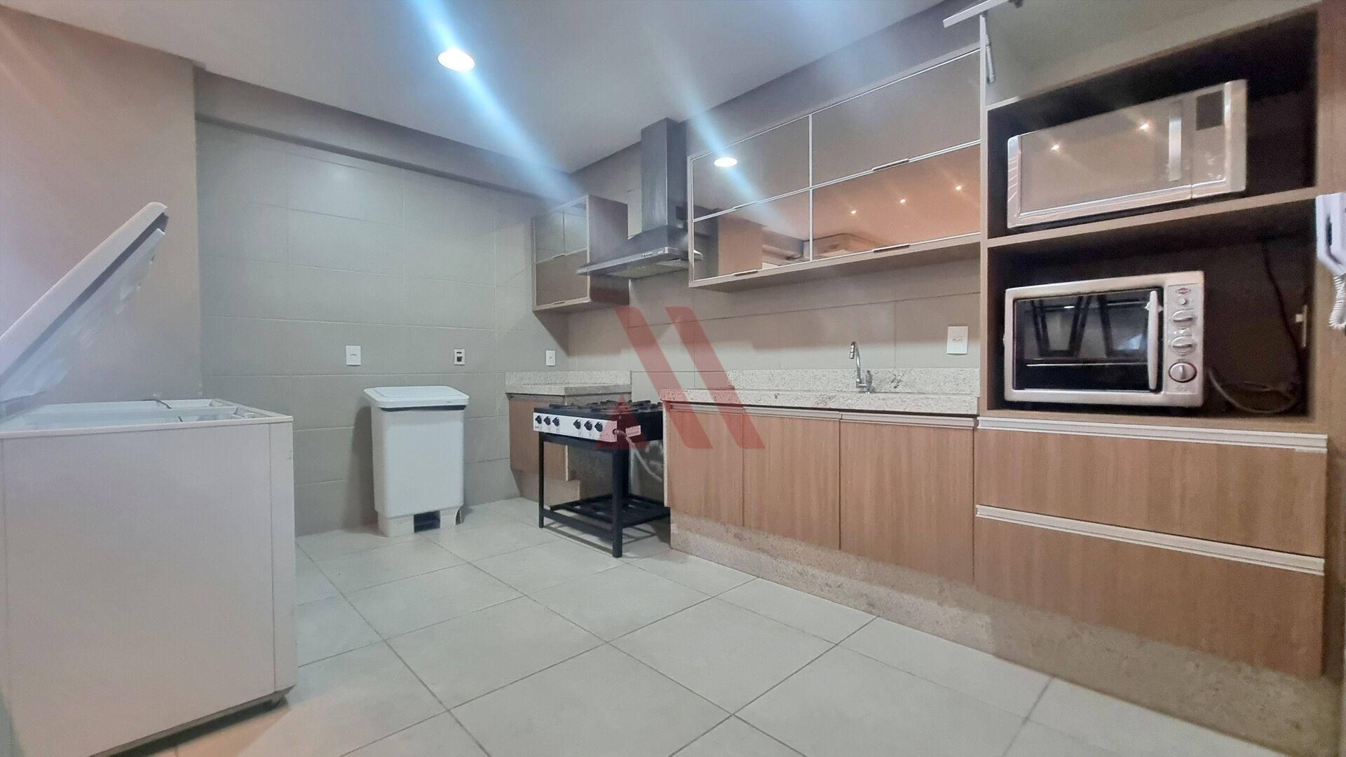 Apartamento para alugar com 3 quartos, 130m² - Foto 23
