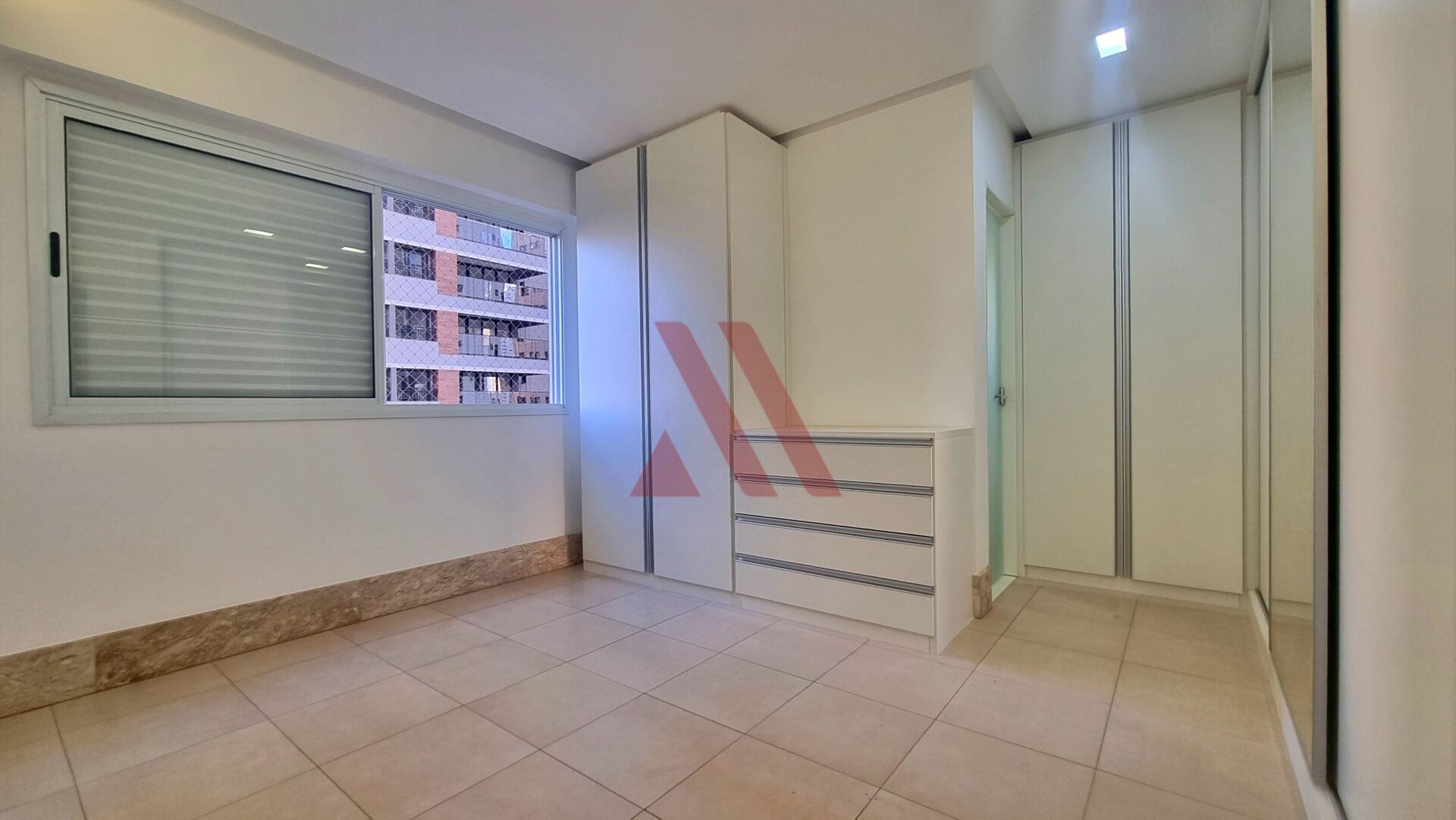 Apartamento para alugar com 3 quartos, 130m² - Foto 8