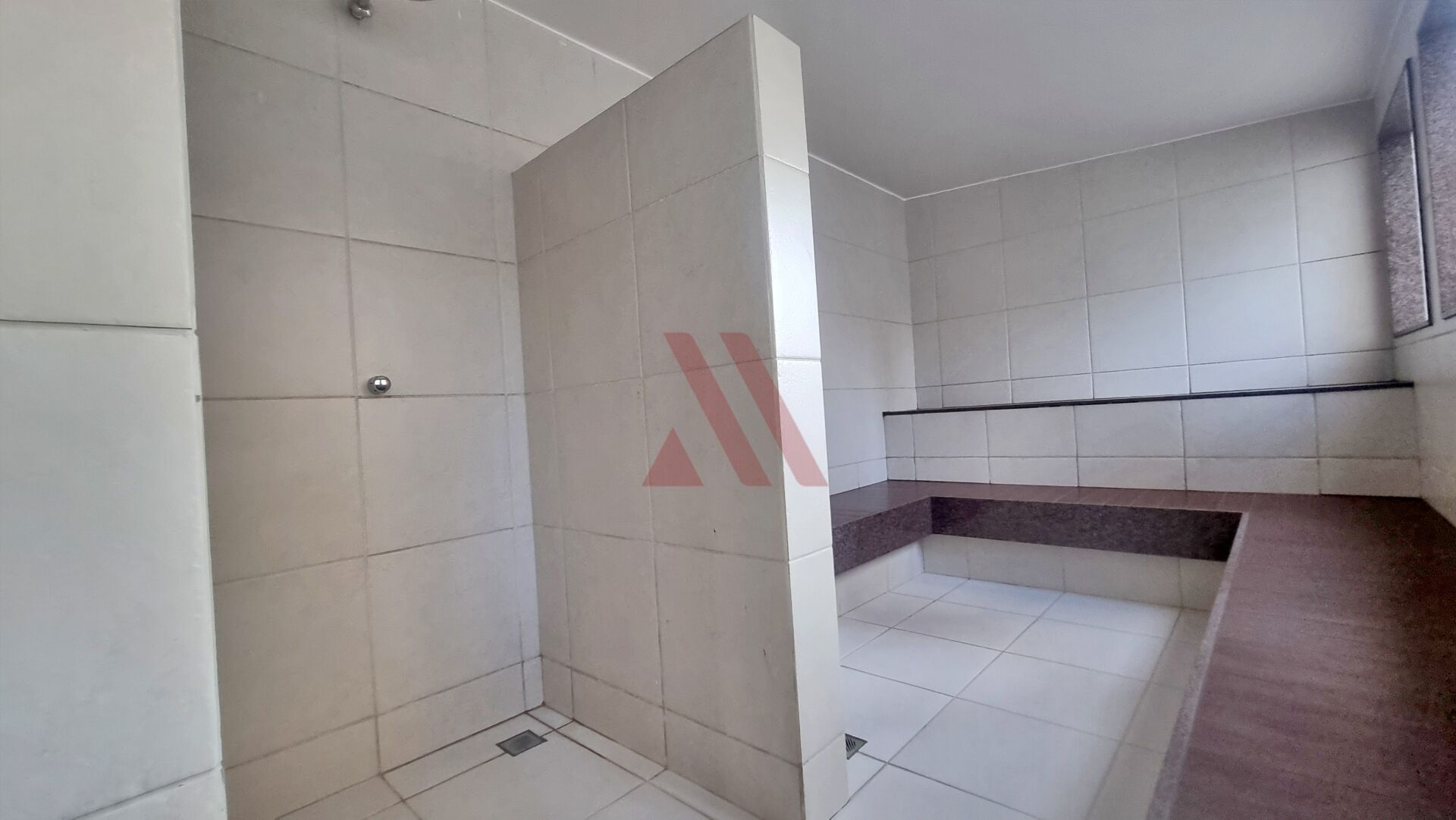 Apartamento para alugar com 3 quartos, 130m² - Foto 17