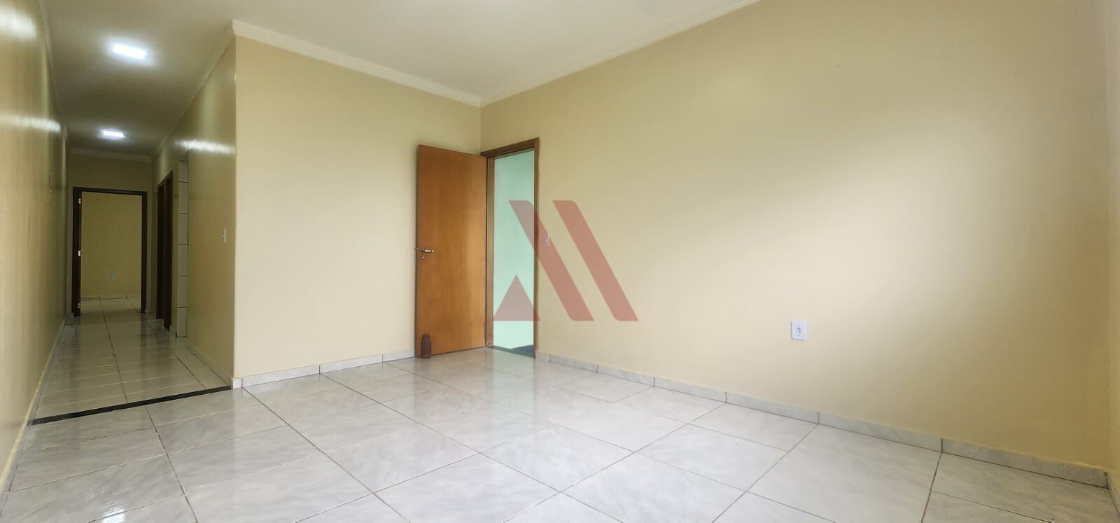 Casa à venda com 2 quartos, 85m² - Foto 2